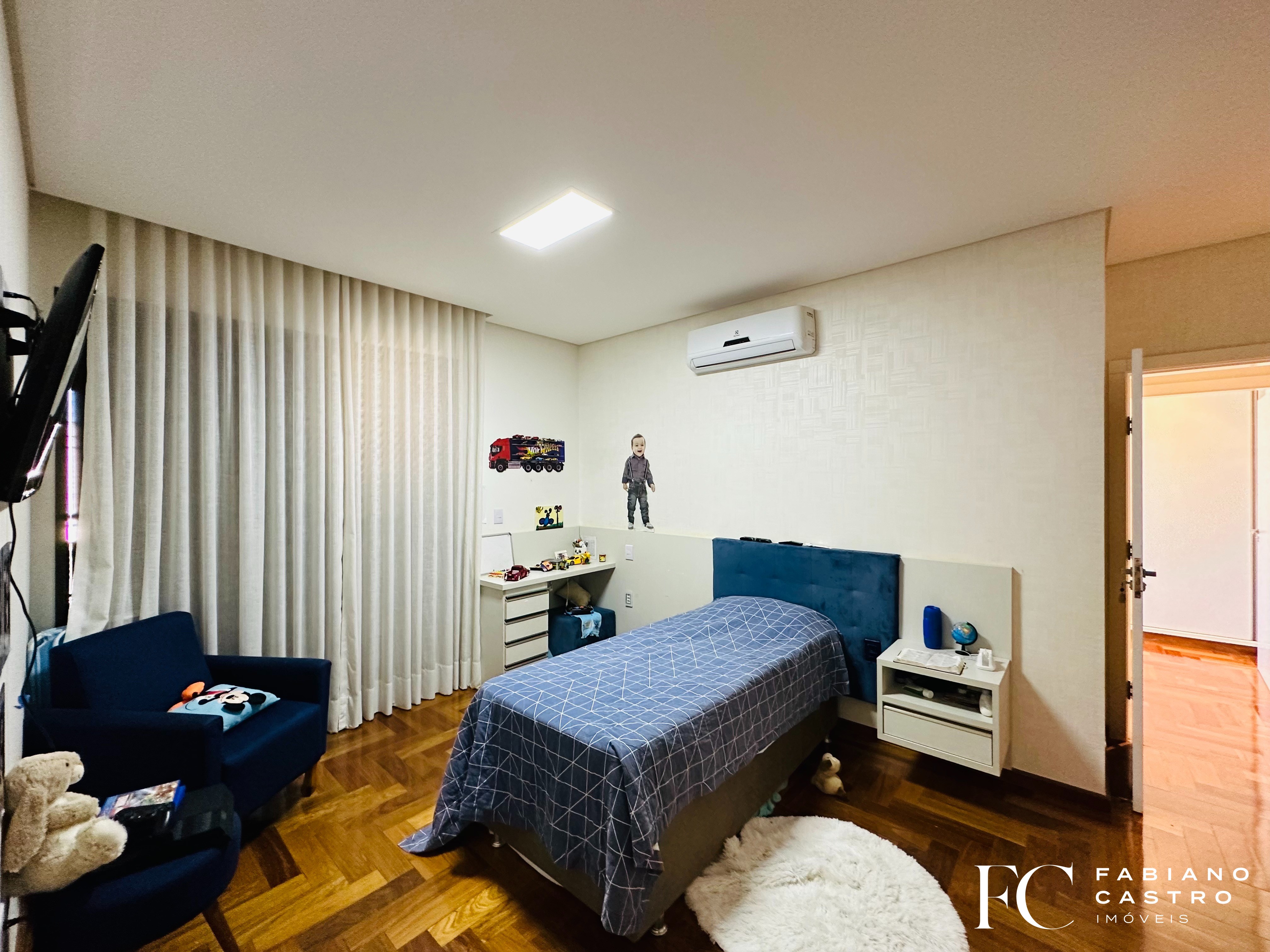 Casa de Condomínio com 5 quartos à venda — foto 37 de 38