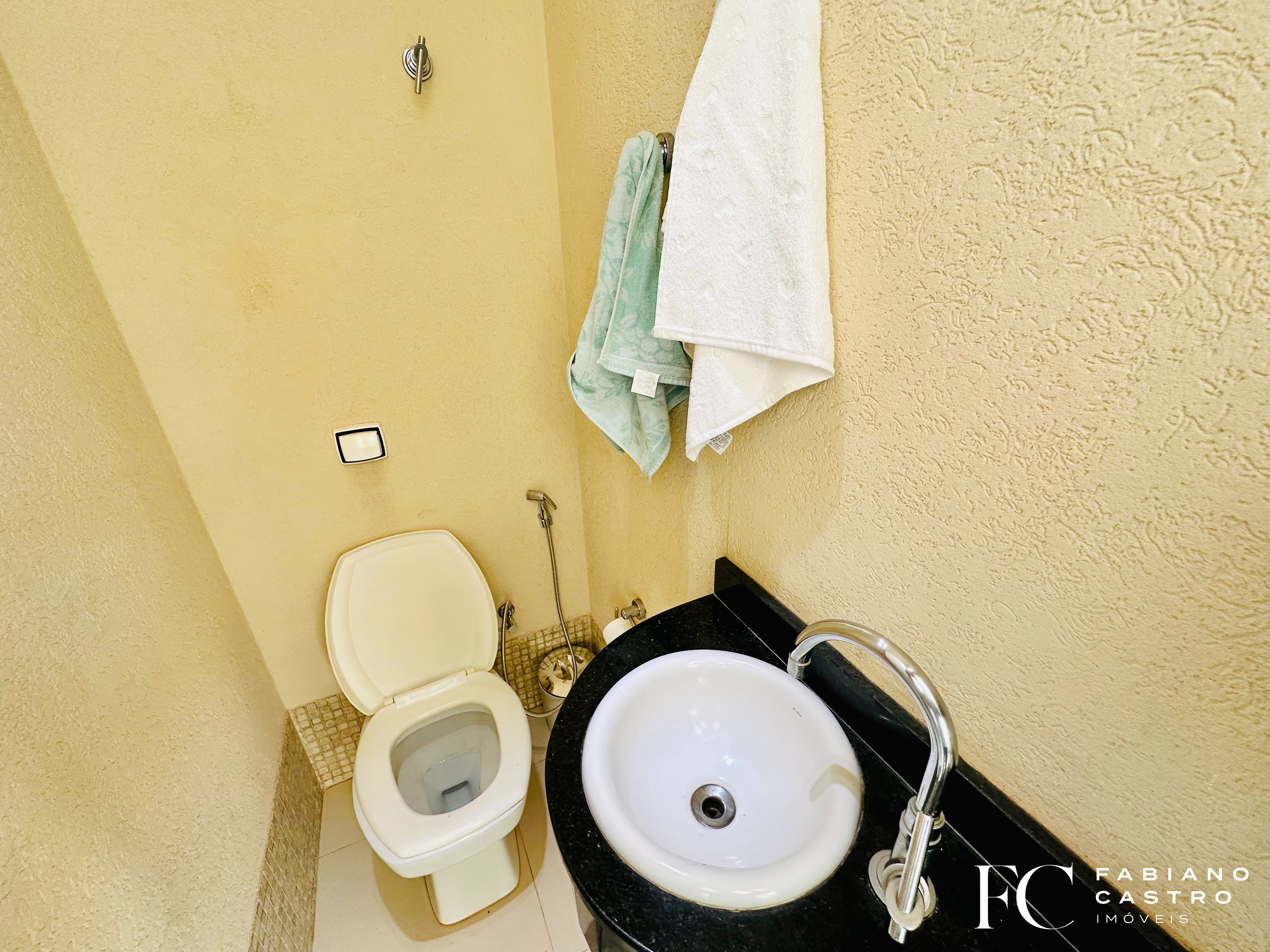 Casa de Condomínio com 3 quartos à venda e aluguel — foto 13 de 33