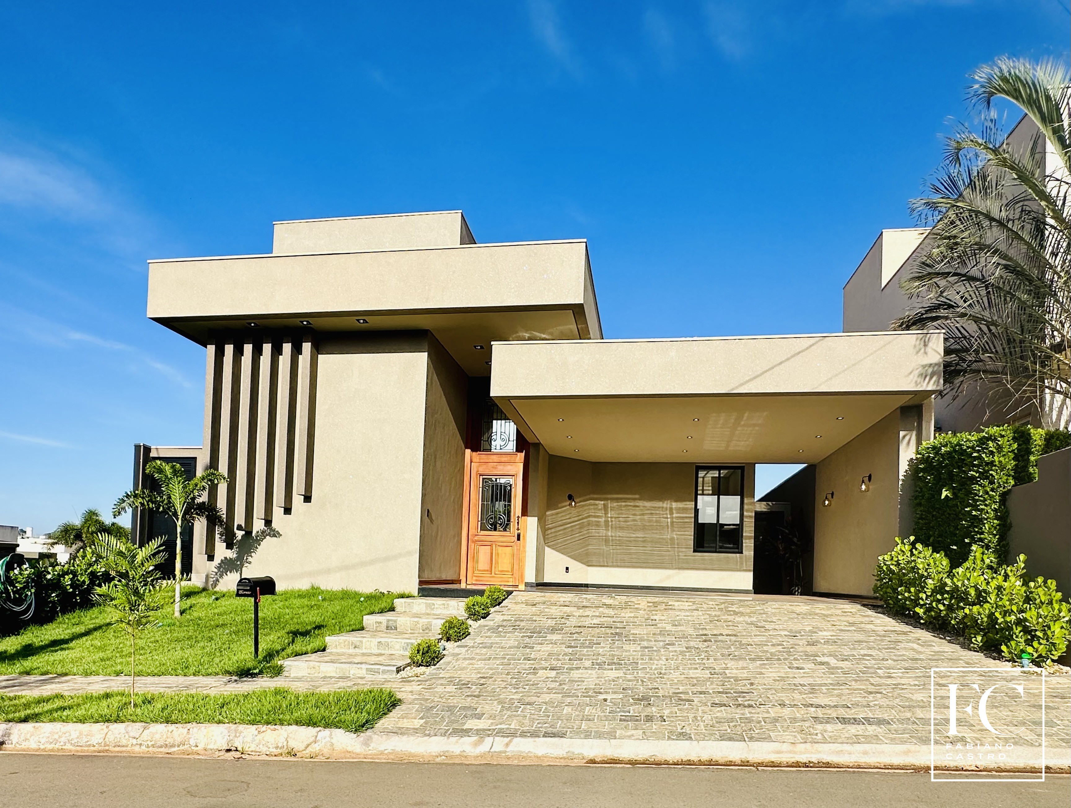 Casa de Condomínio com 3 quartos à venda — foto 2 de 30