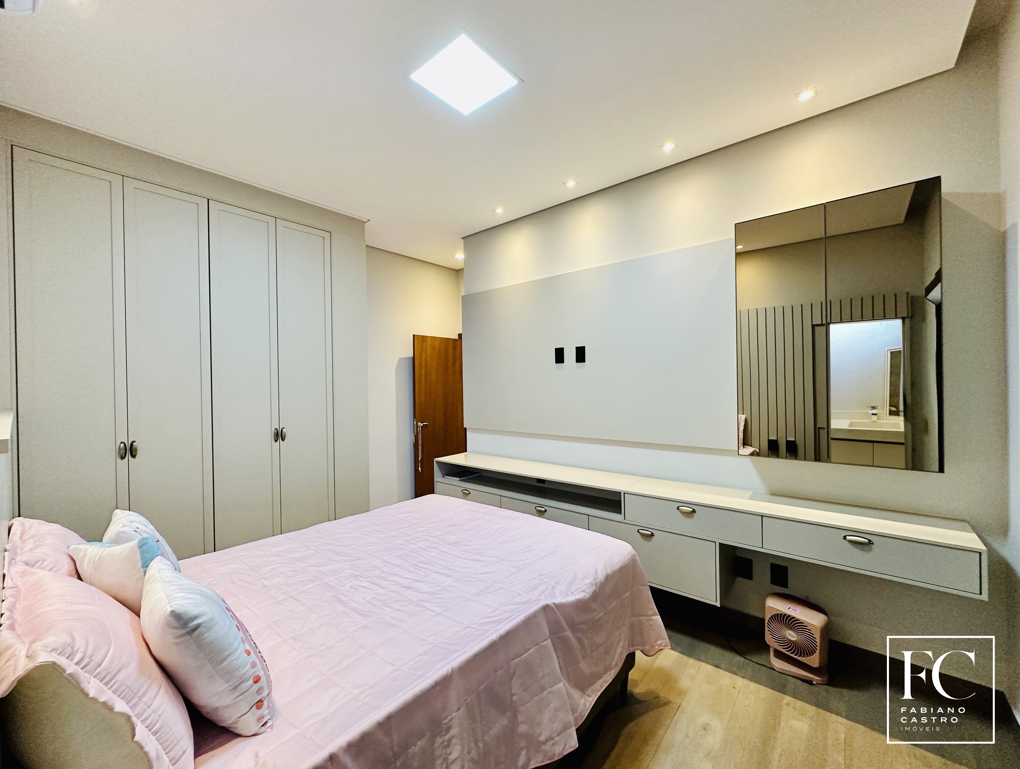 Casa de Condomínio com 3 quartos à venda — foto 28 de 30