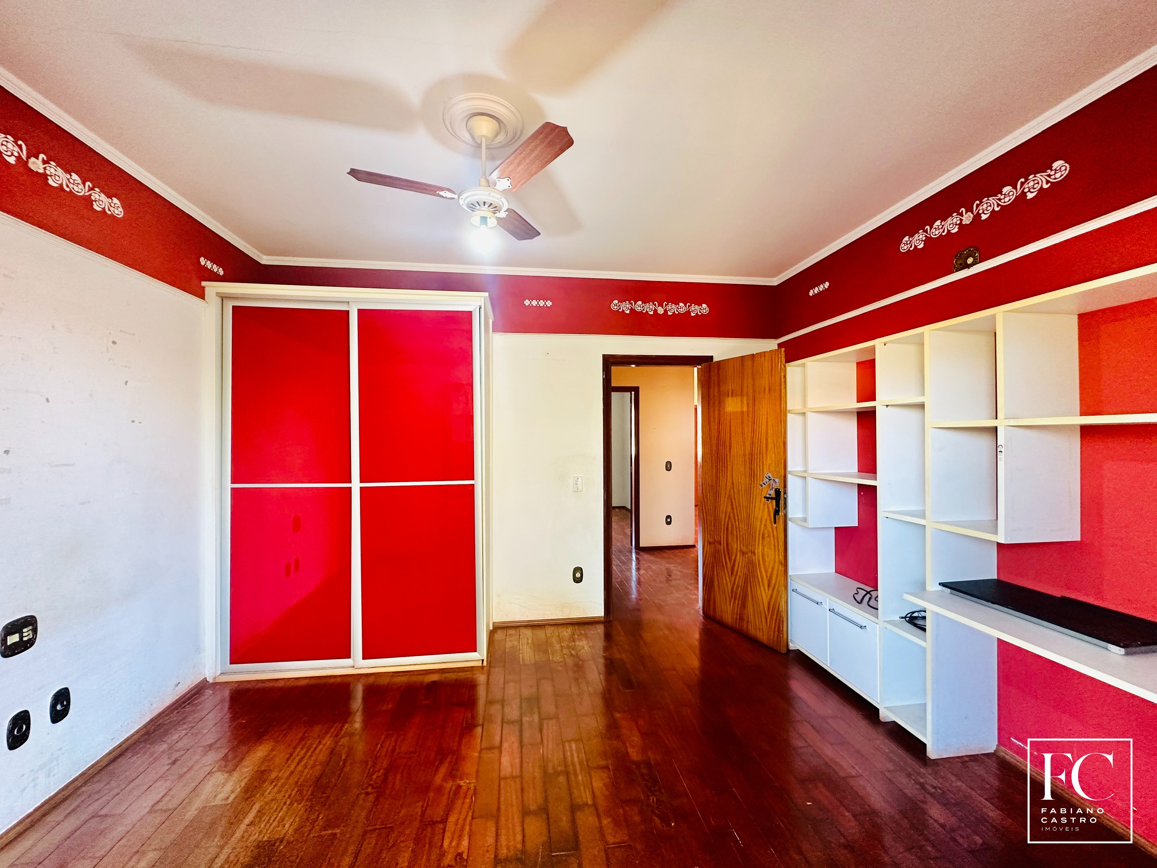 Casa com 3 quartos à venda — foto 30 de 32