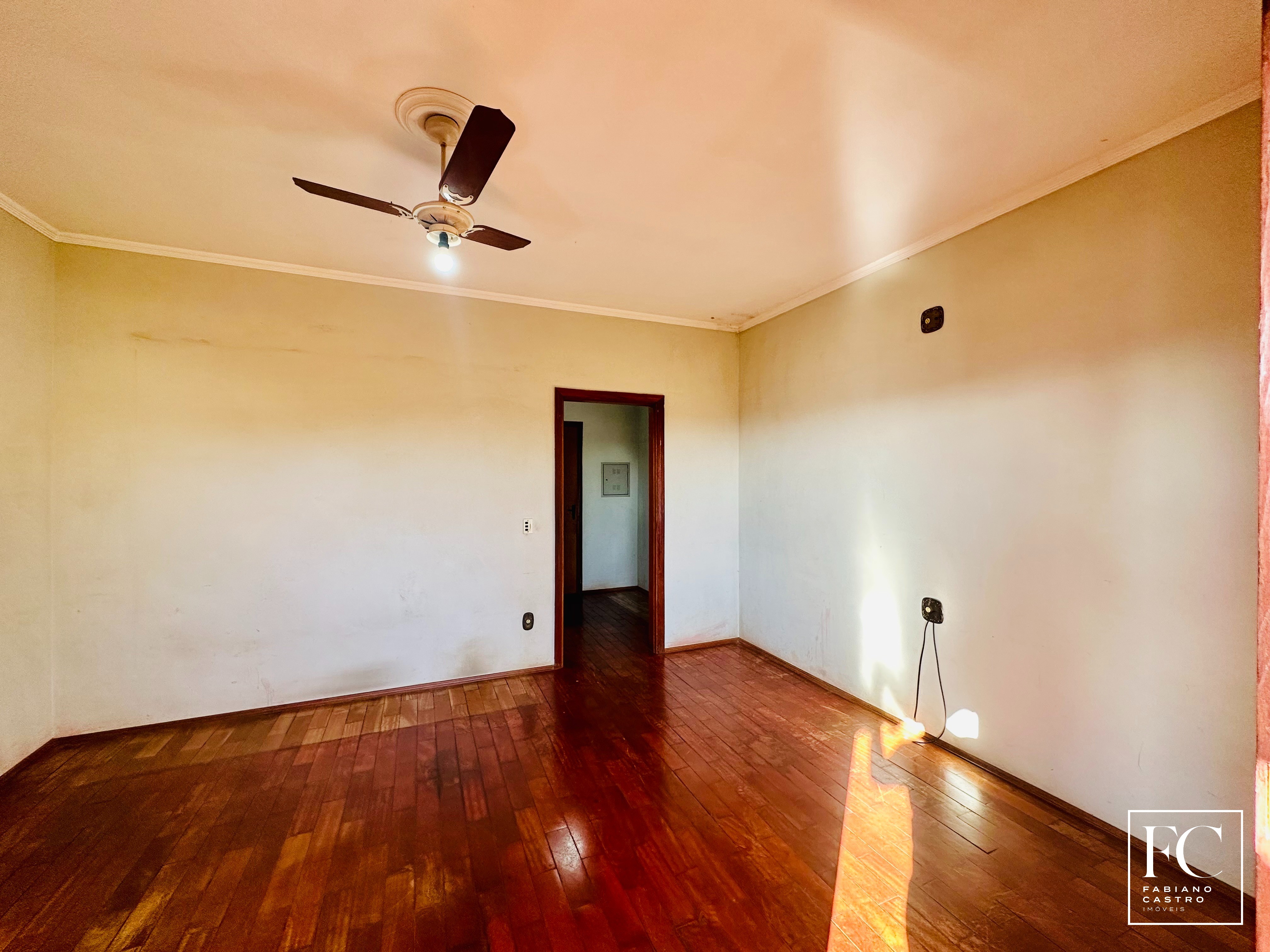 Casa com 3 quartos à venda — foto 18 de 32