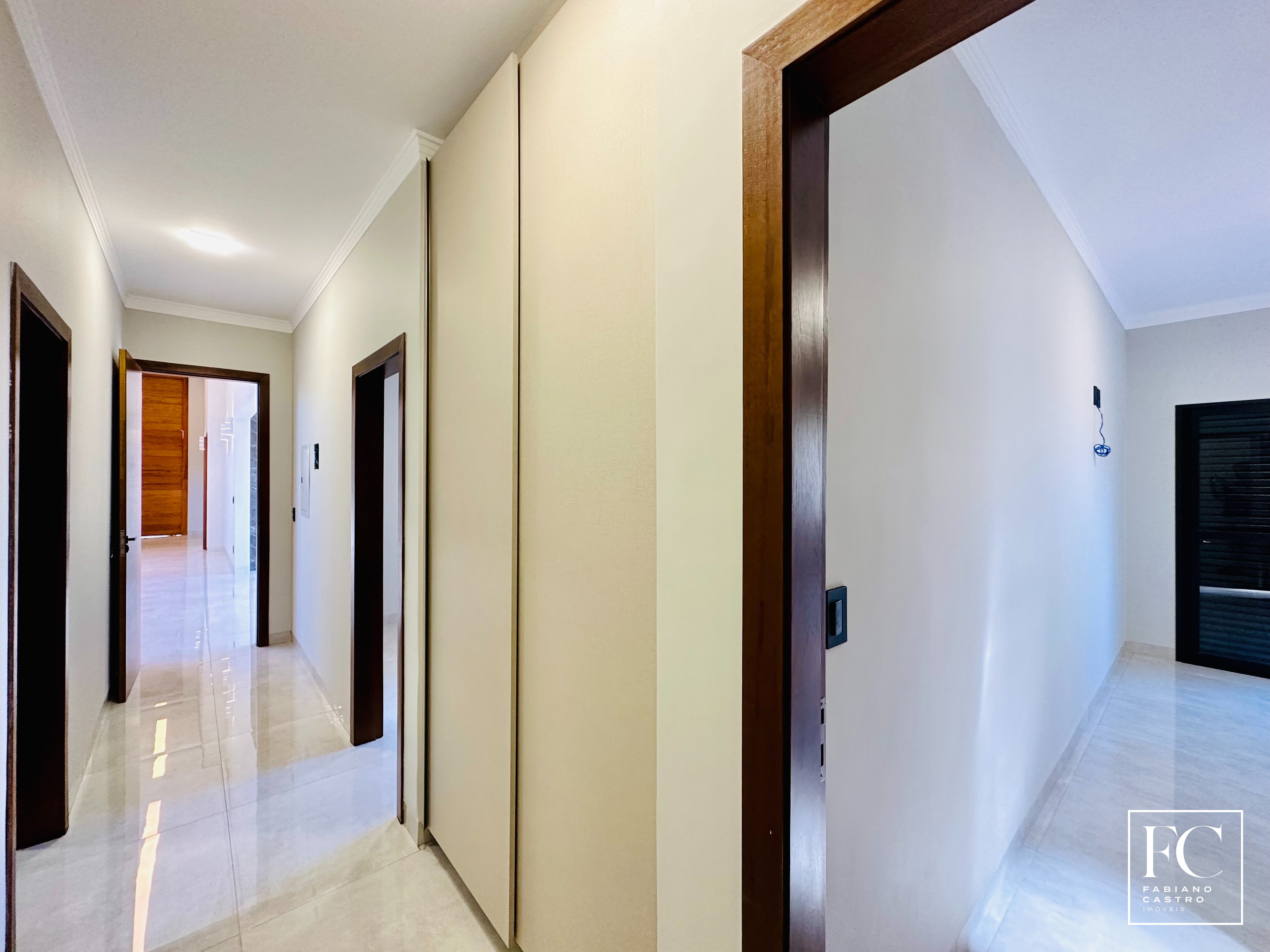 Casa de Condomínio com 3 quartos à venda — foto 30 de 33