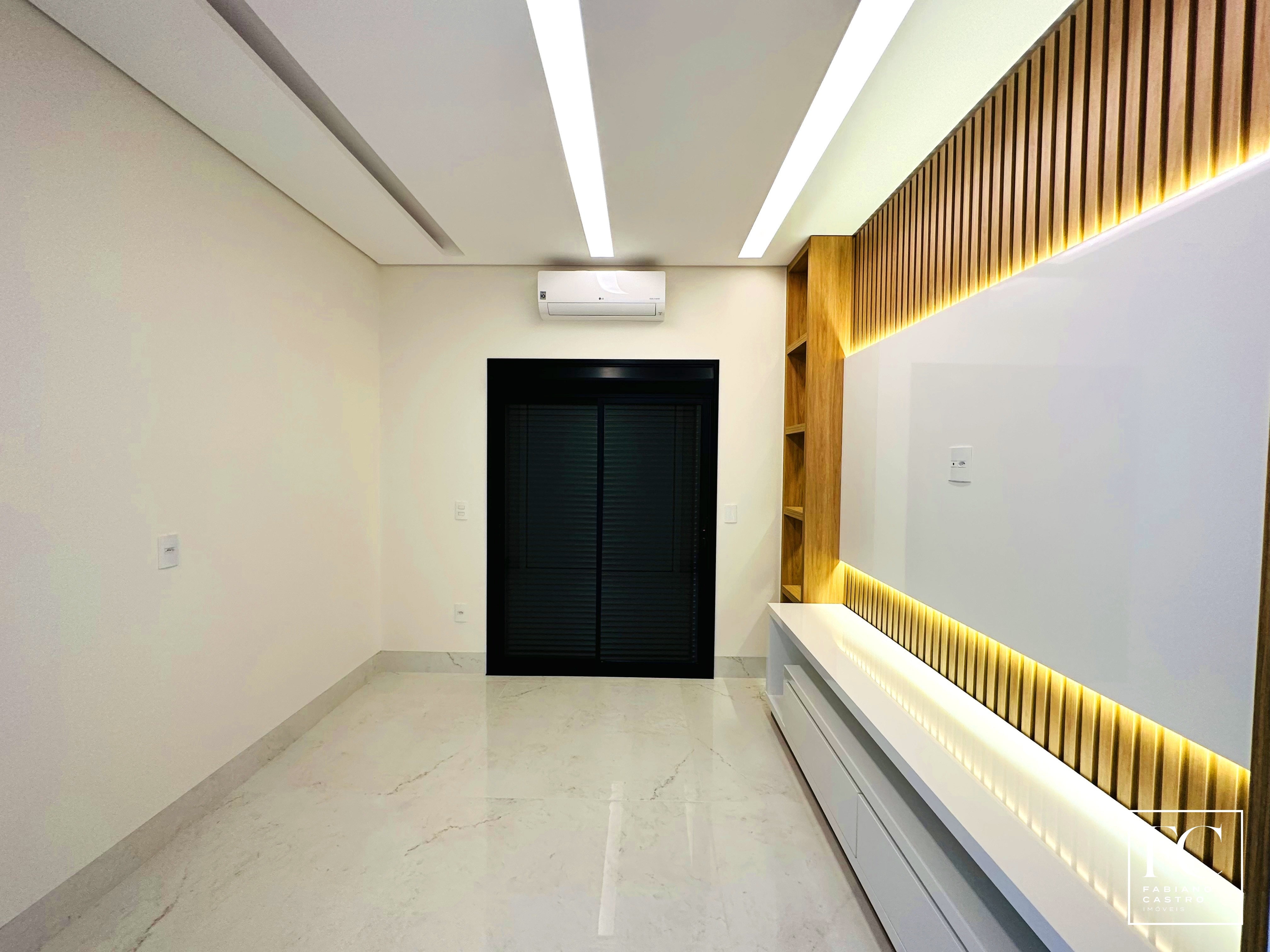 Casa de Condomínio com 4 quartos à venda — foto 8 de 39