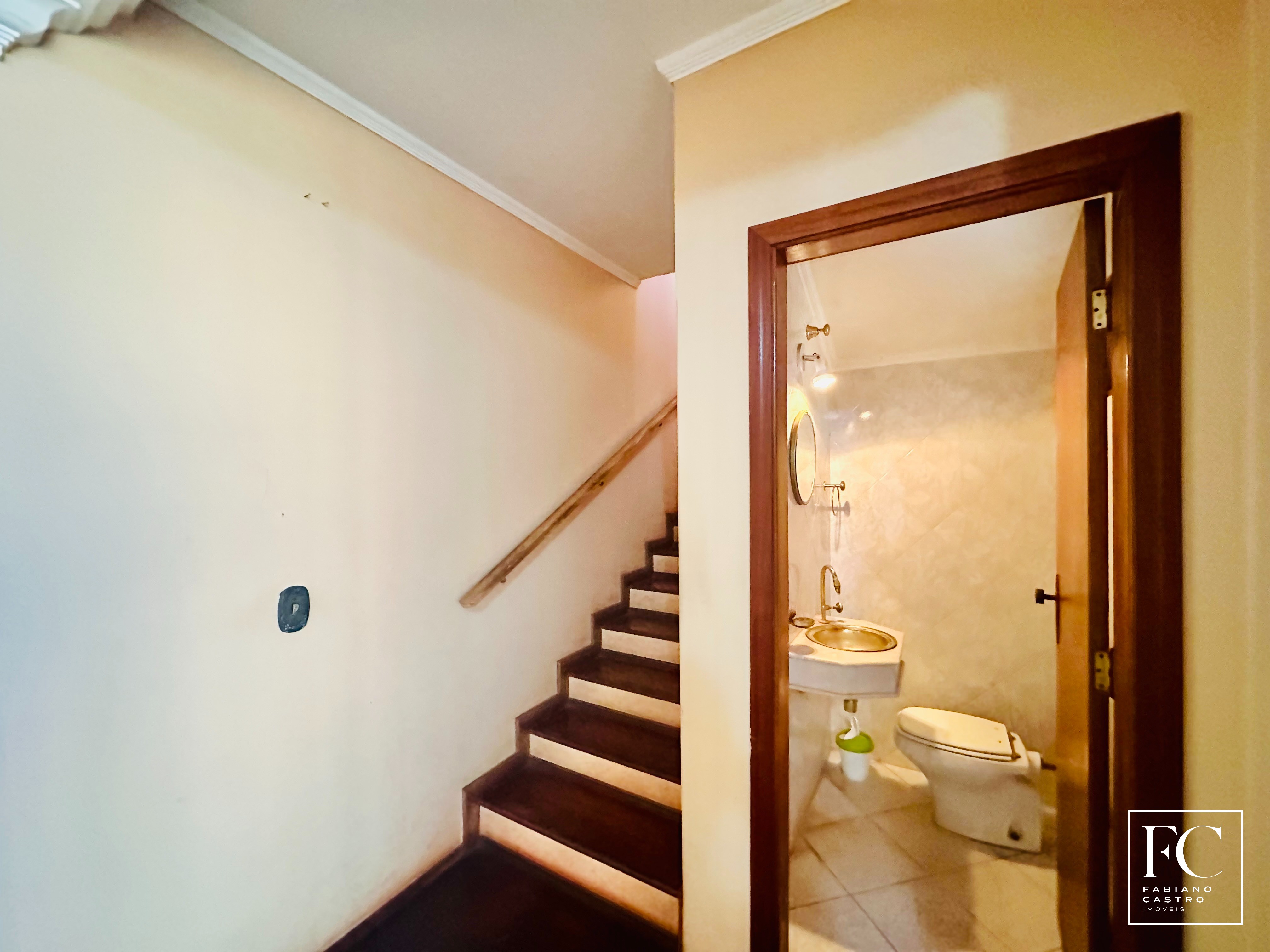 Casa com 3 quartos à venda — foto 8 de 32