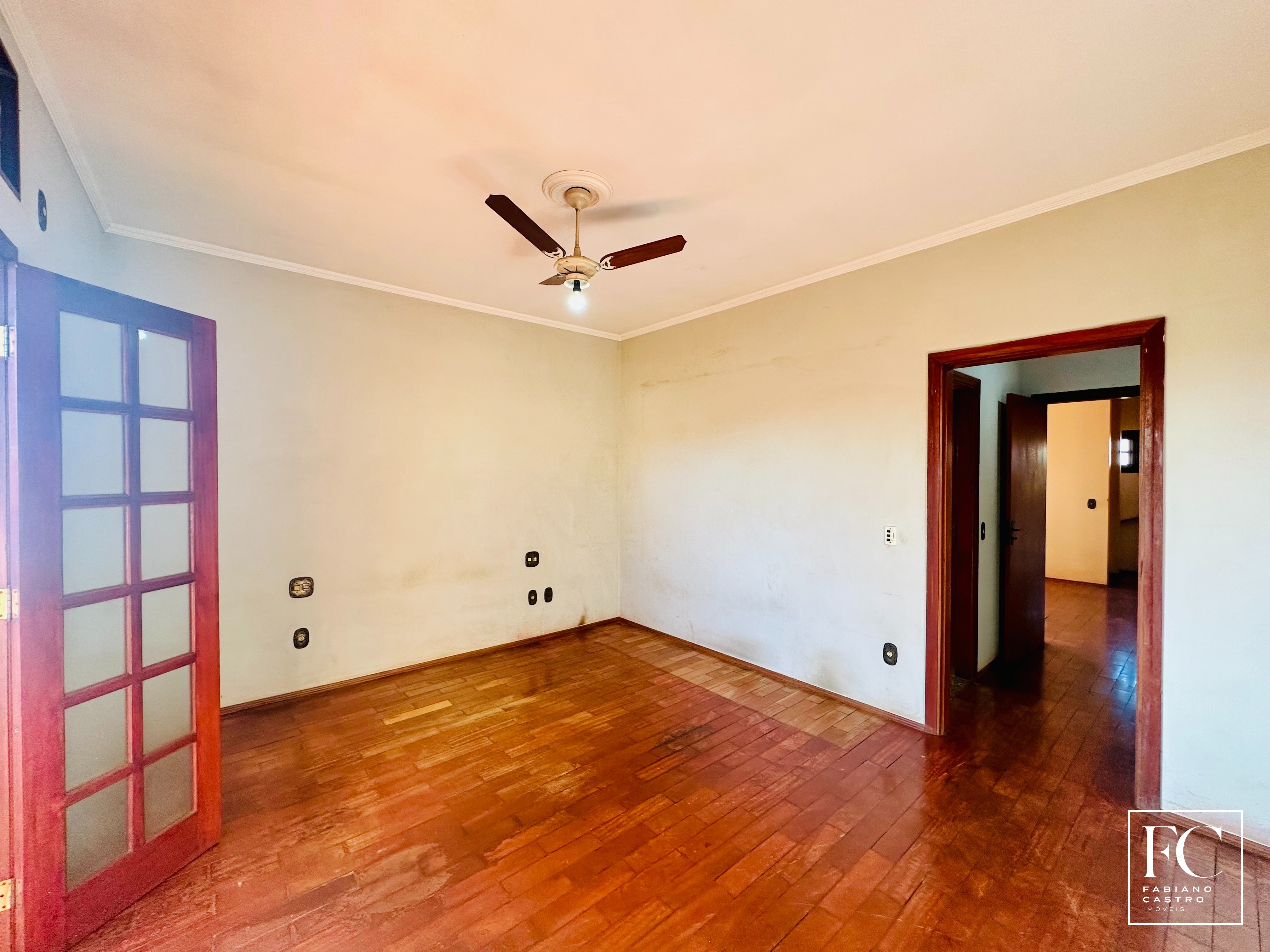 Casa com 3 quartos à venda — foto 17 de 32
