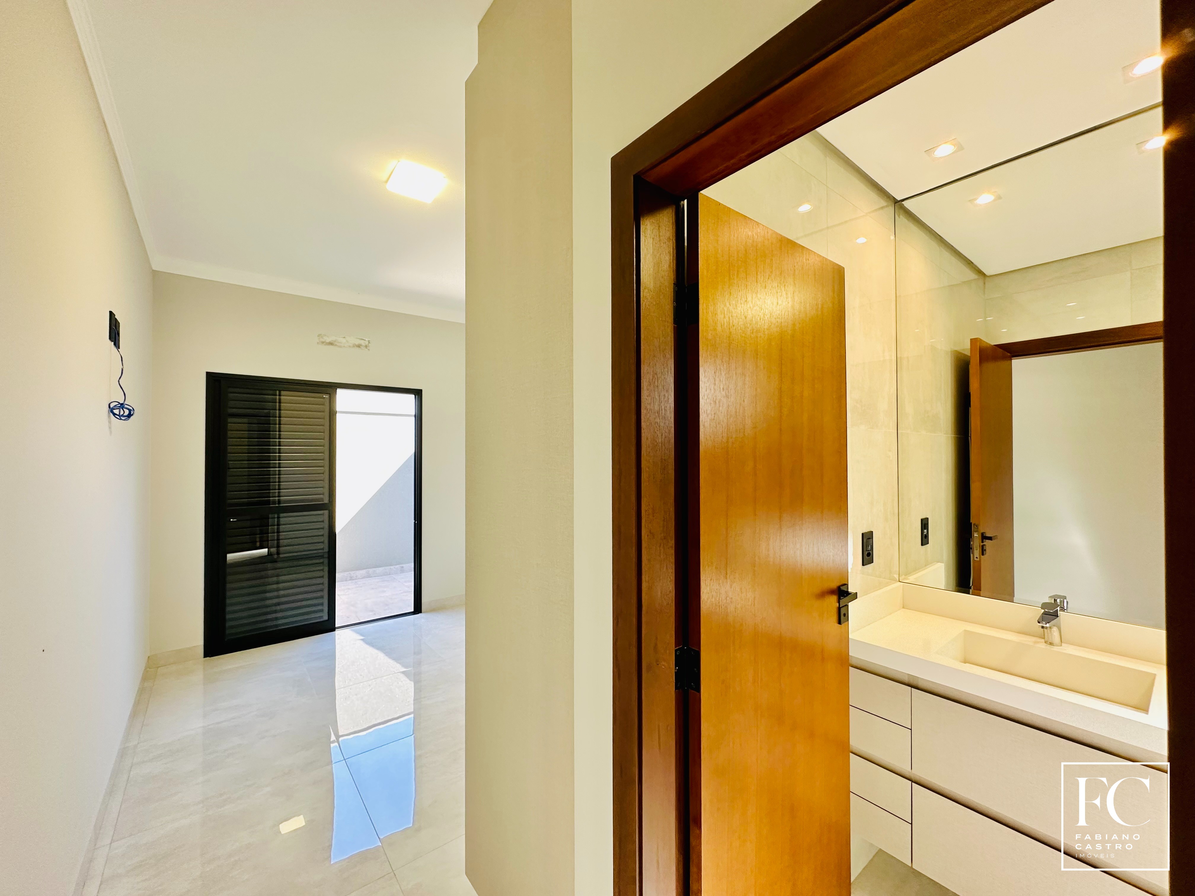 Casa de Condomínio com 3 quartos à venda — foto 31 de 33