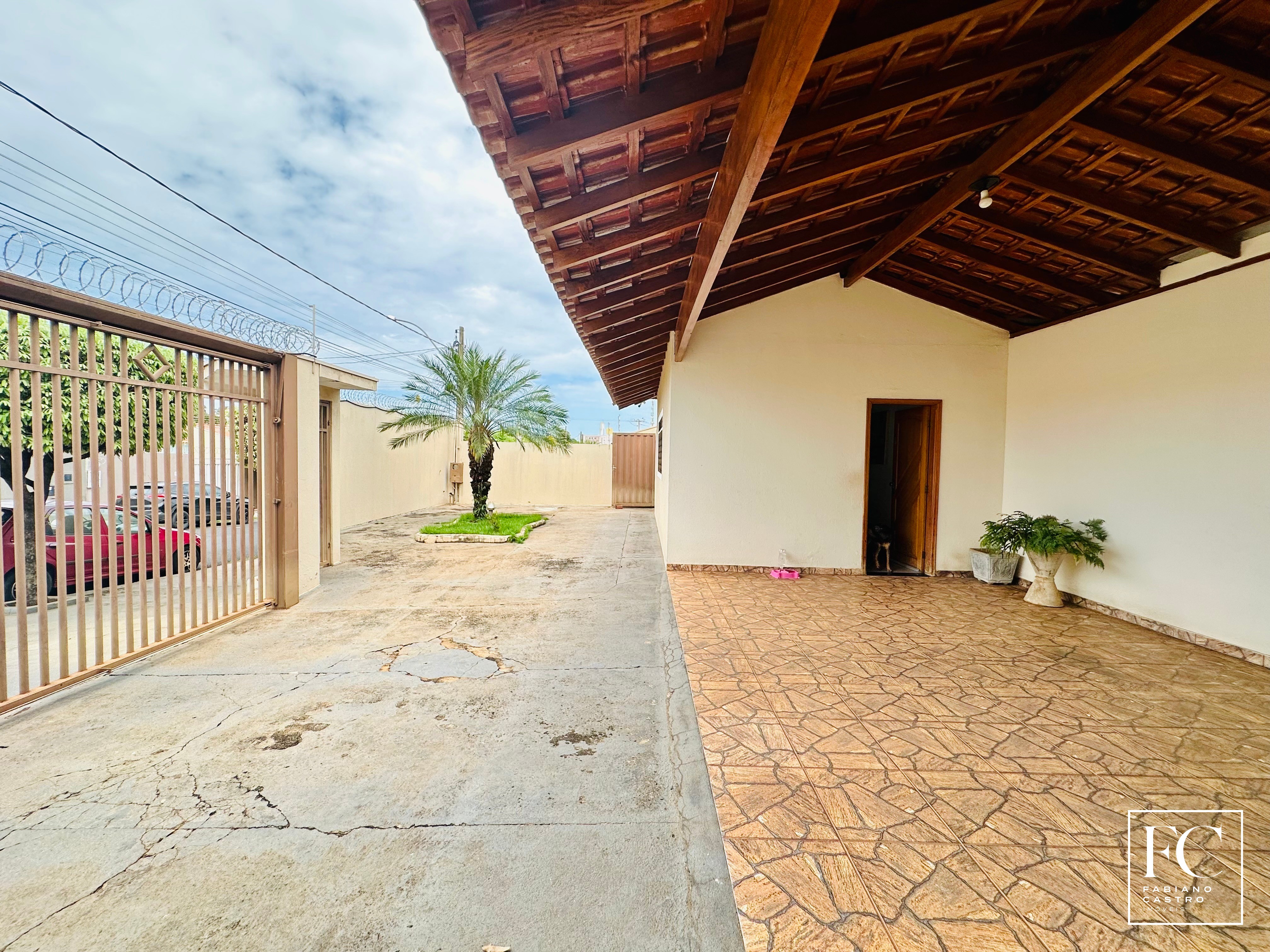 Casa com 3 quartos à venda — foto 4 de 23