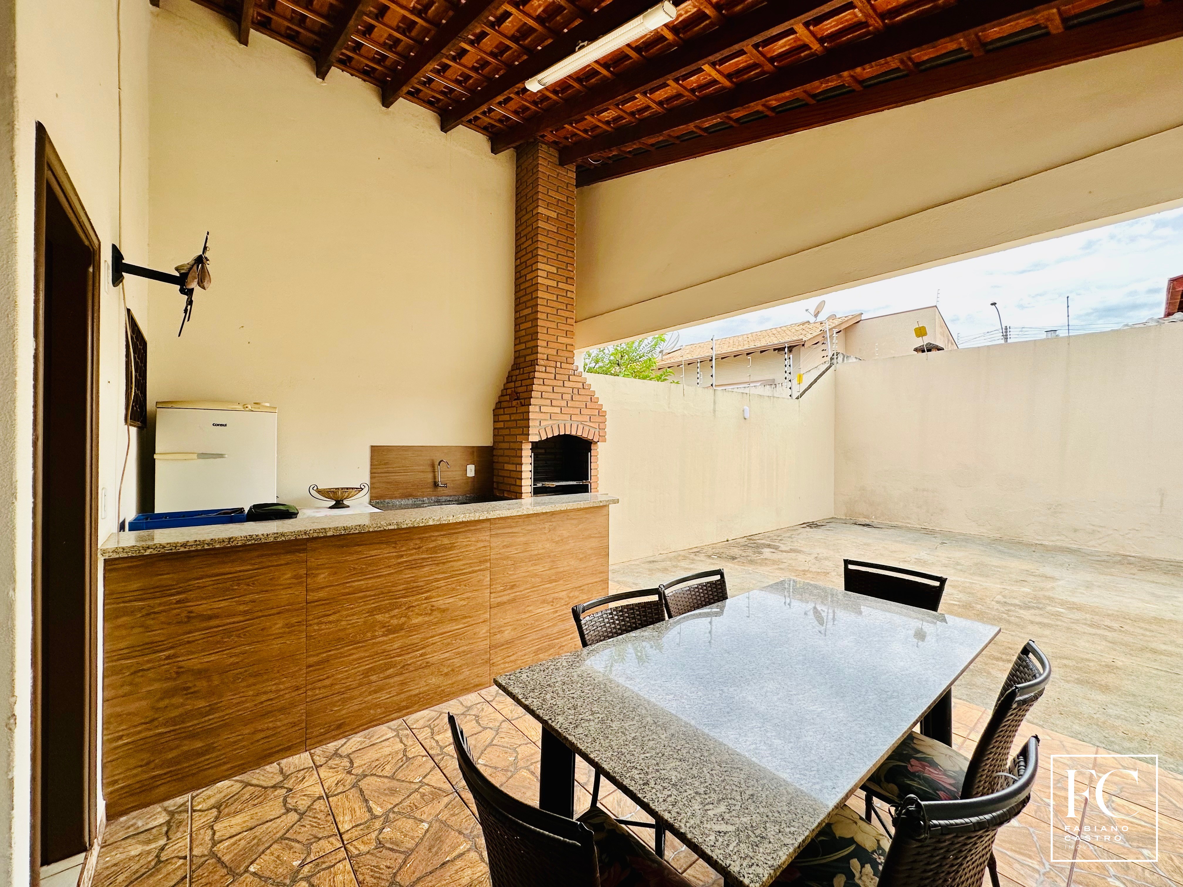 Casa com 3 quartos à venda — foto 12 de 23