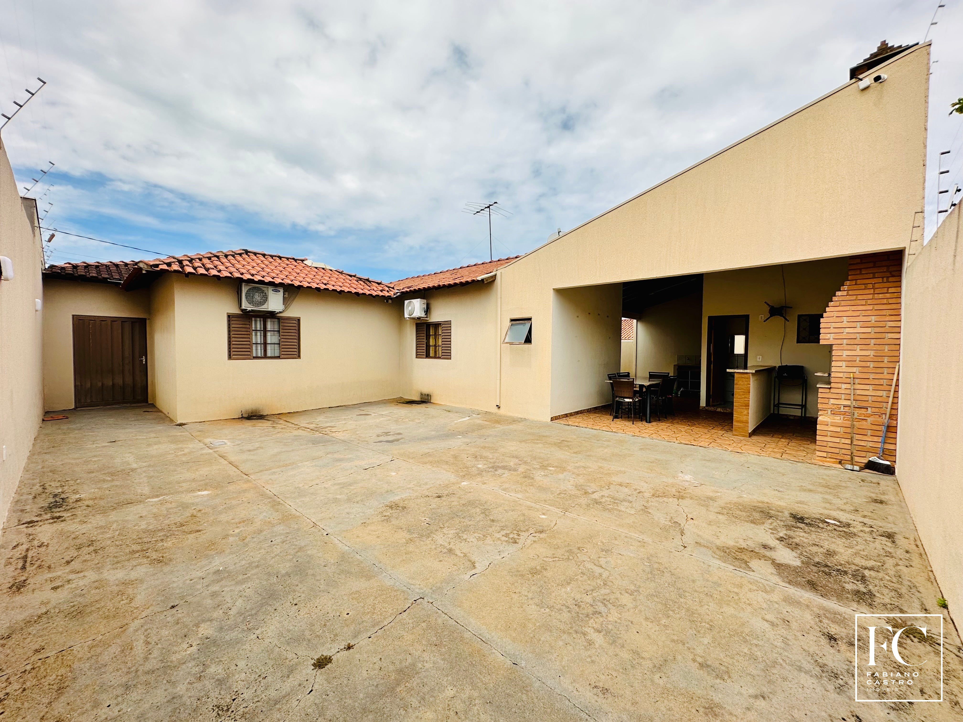 Casa com 3 quartos à venda — foto 9 de 23