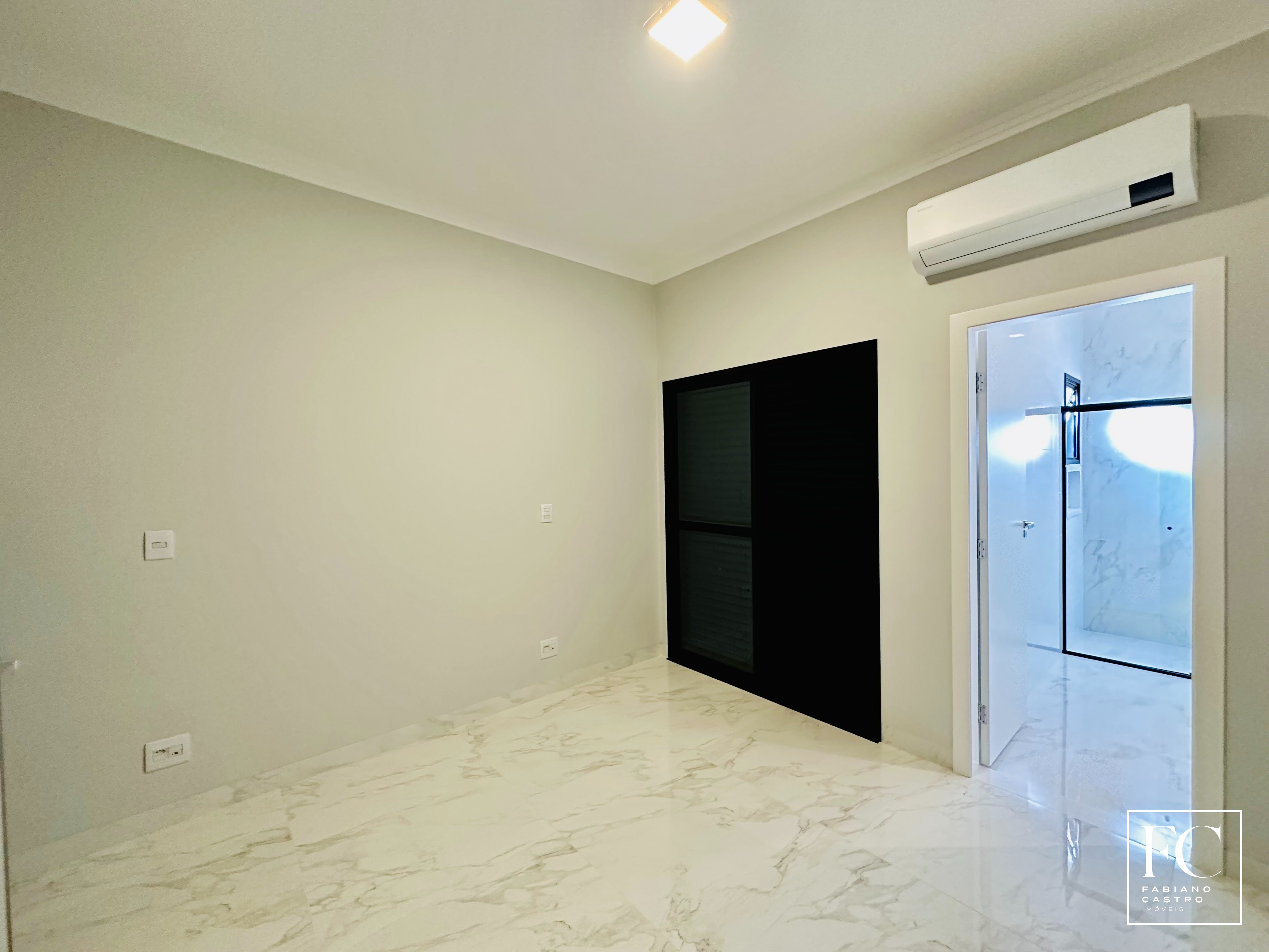 Casa de Condomínio com 3 quartos à venda — foto 22 de 29