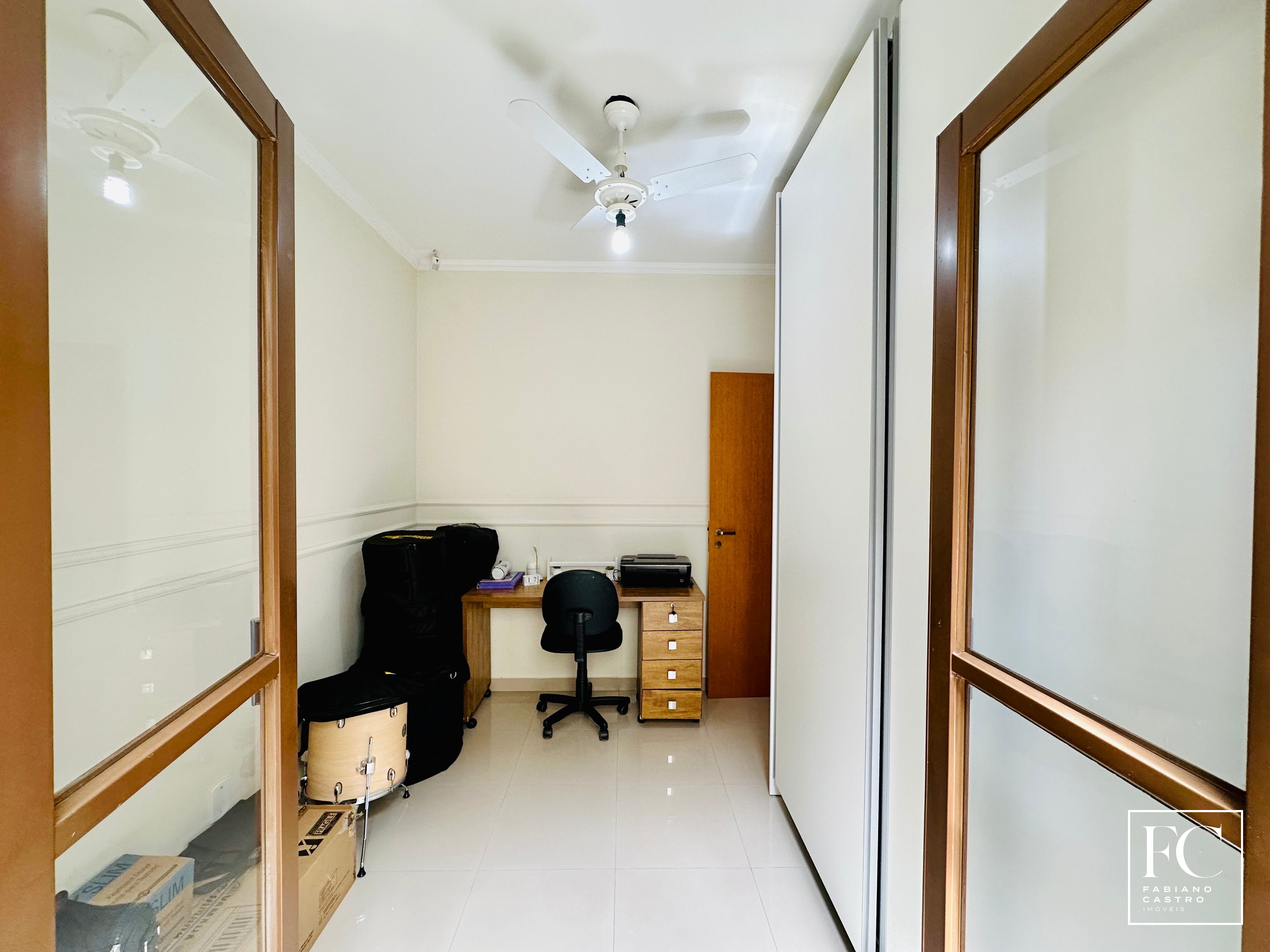 Casa com 3 quartos à venda — foto 21 de 23