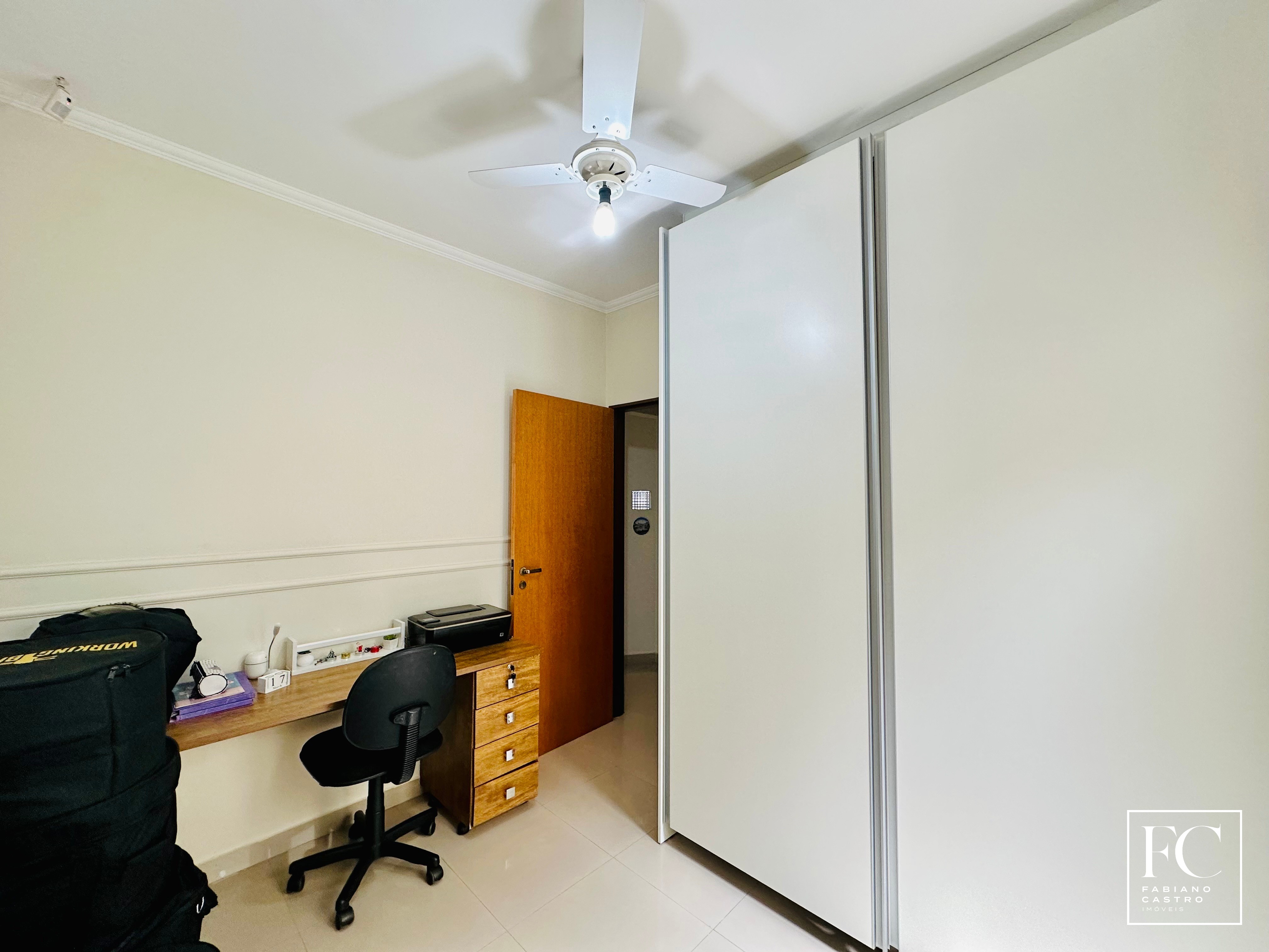 Casa com 3 quartos à venda — foto 20 de 23