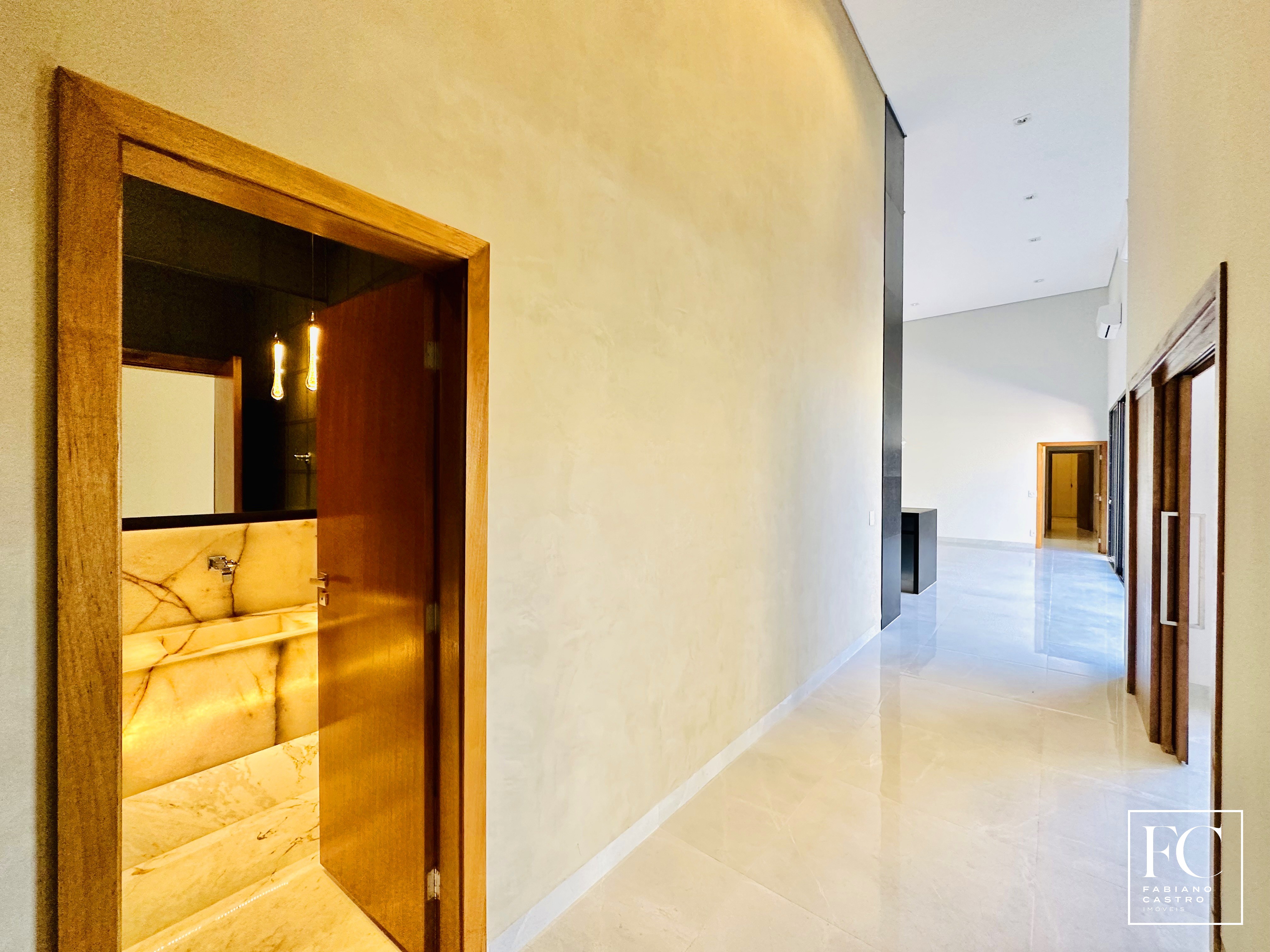 Casa de Condomínio com 3 quartos à venda — foto 3 de 33