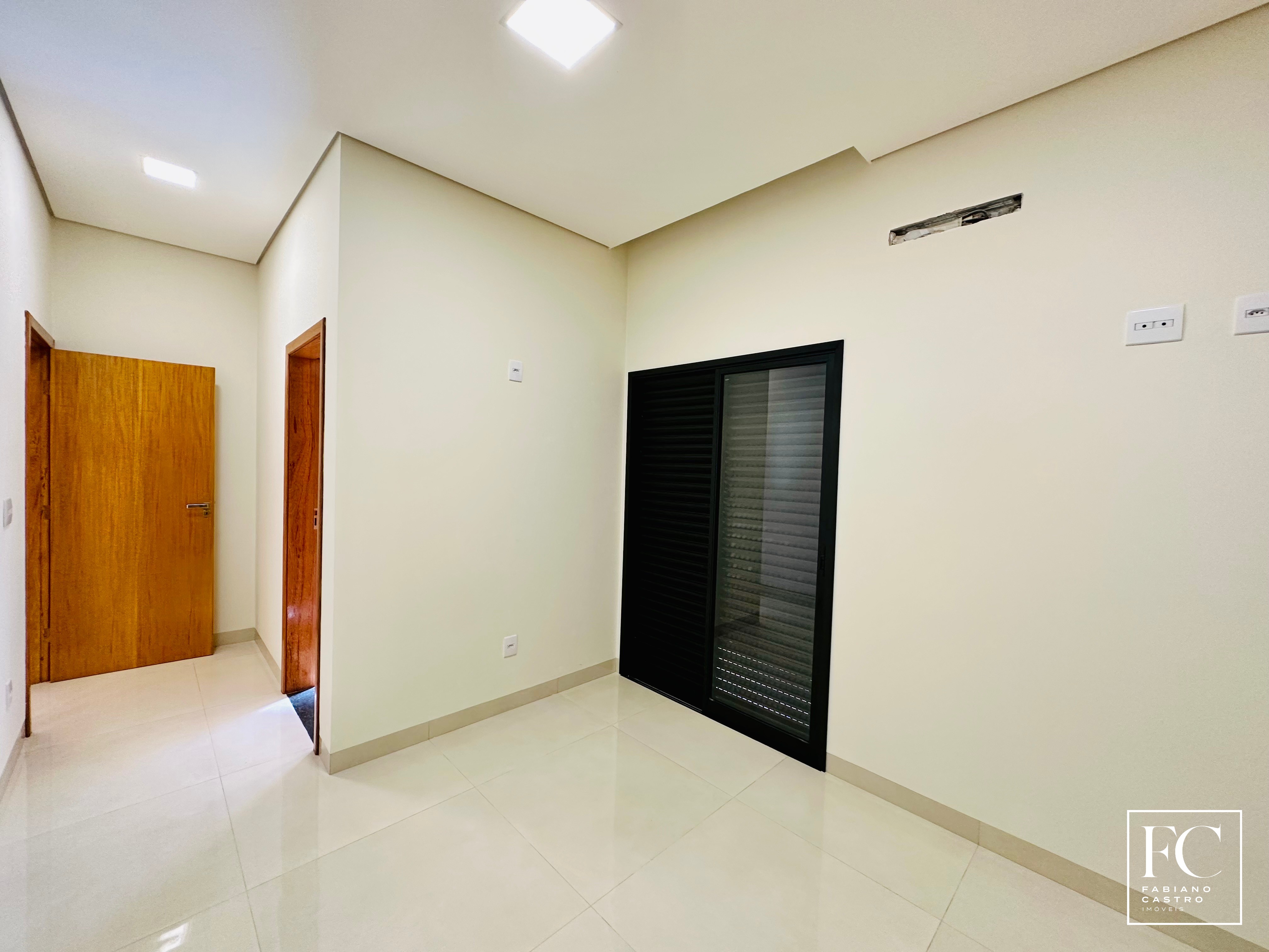 Casa de Condomínio com 3 quartos à venda — foto 28 de 33