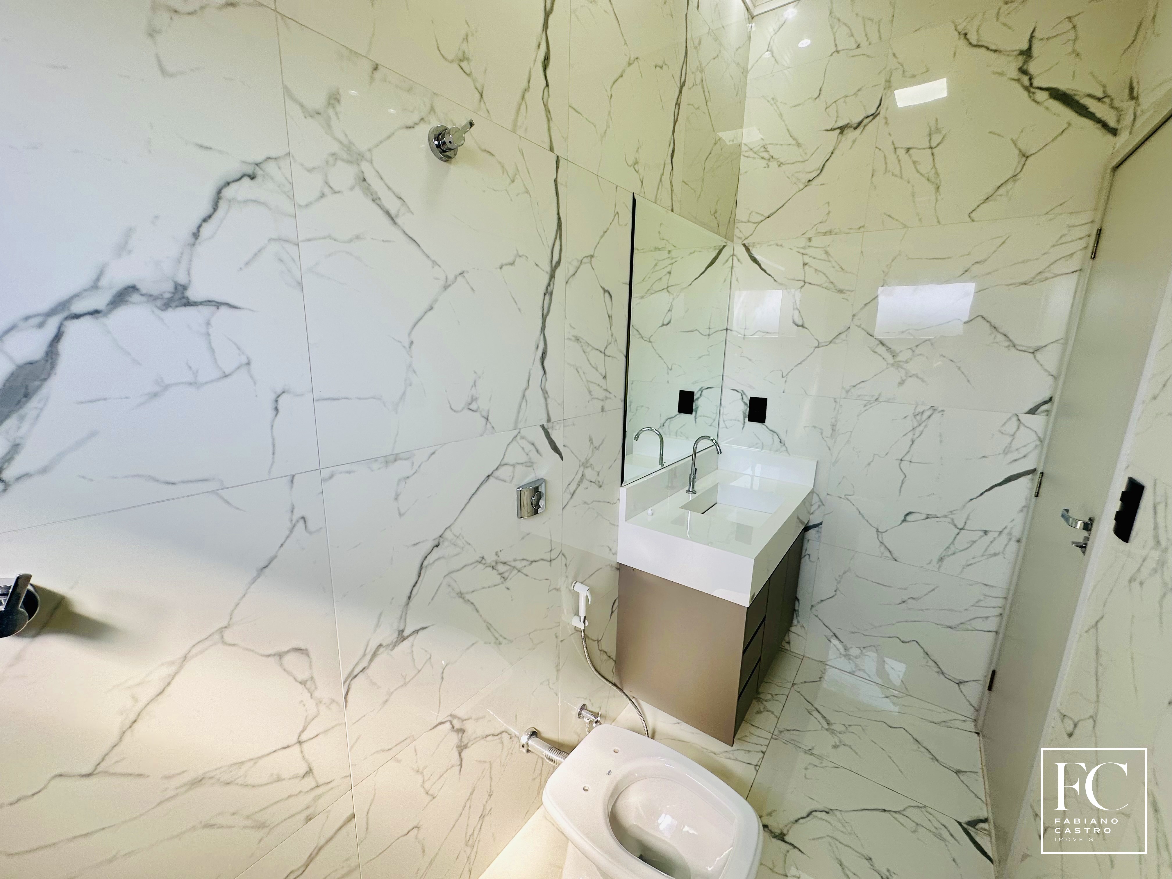 Casa de Condomínio com 3 quartos à venda — foto 21 de 24