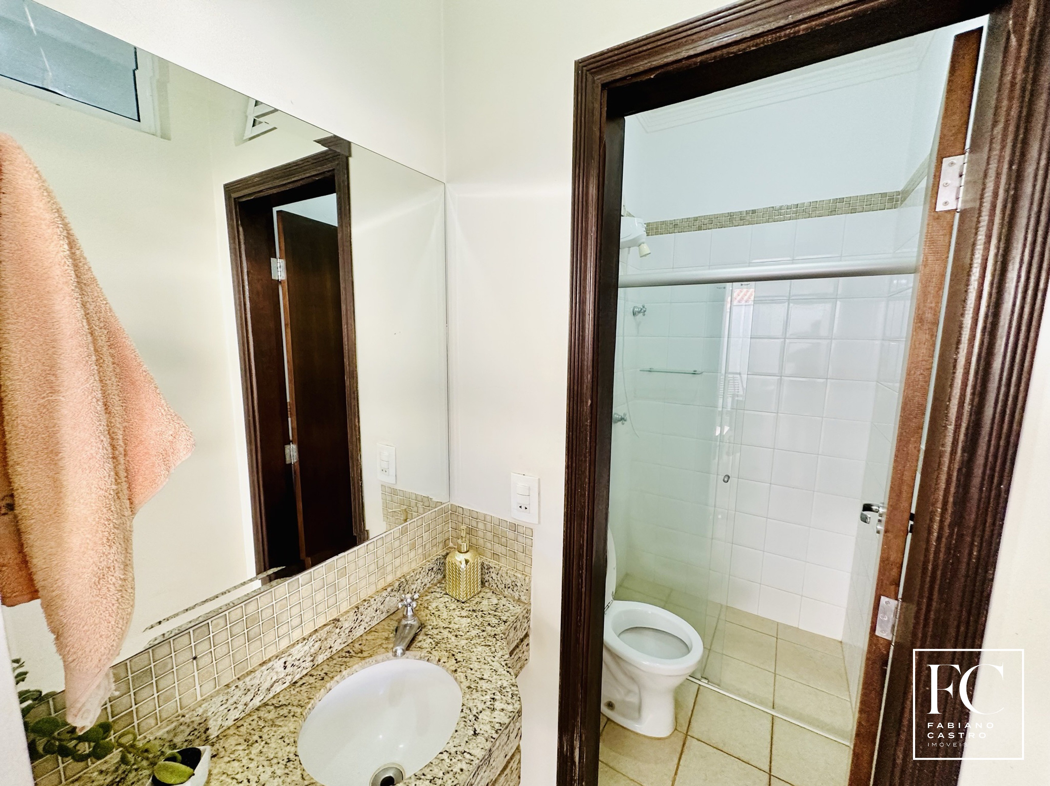 Casa de Condomínio com 4 quartos à venda — foto 28 de 35