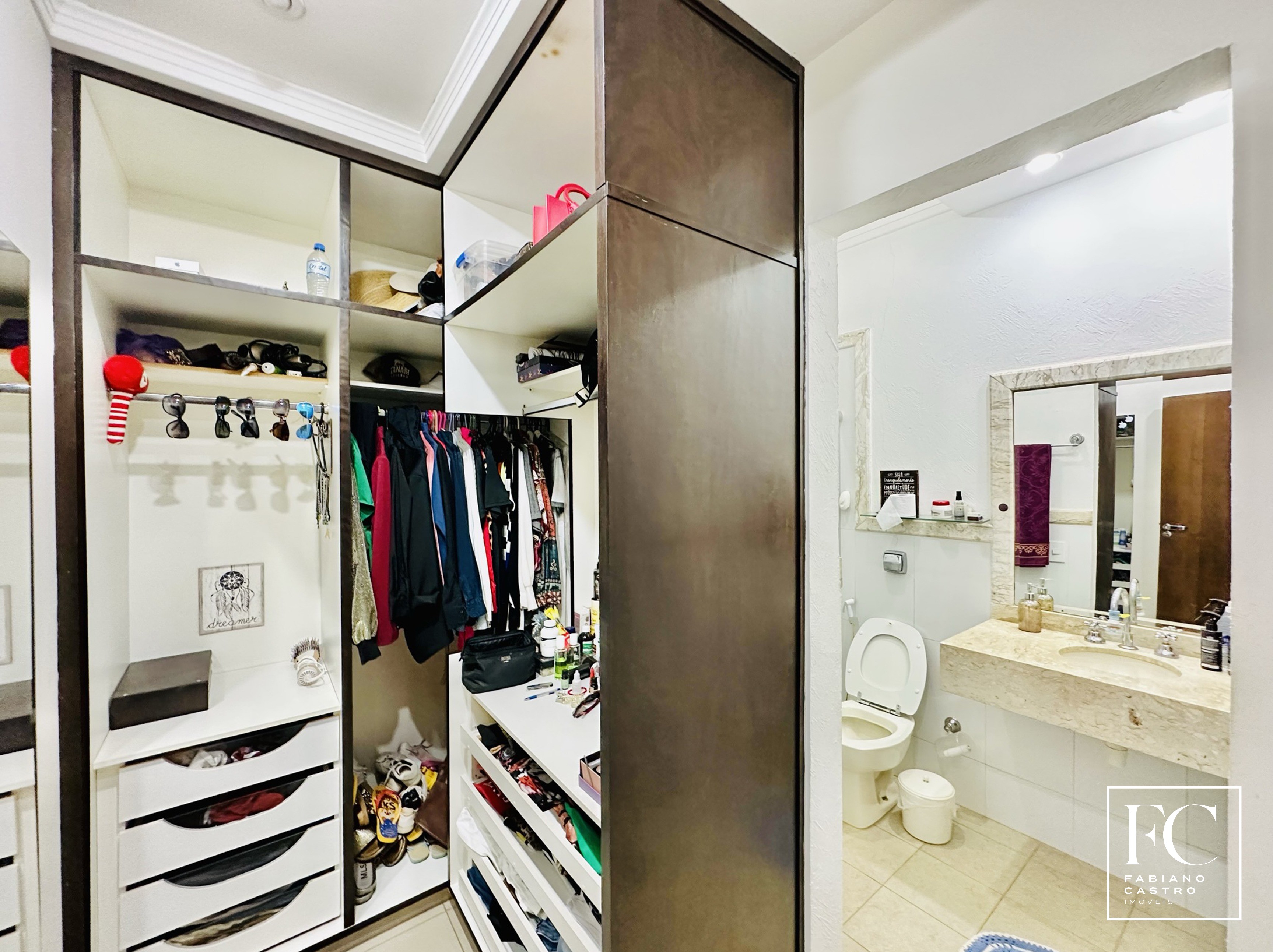 Casa de Condomínio com 4 quartos à venda — foto 13 de 35