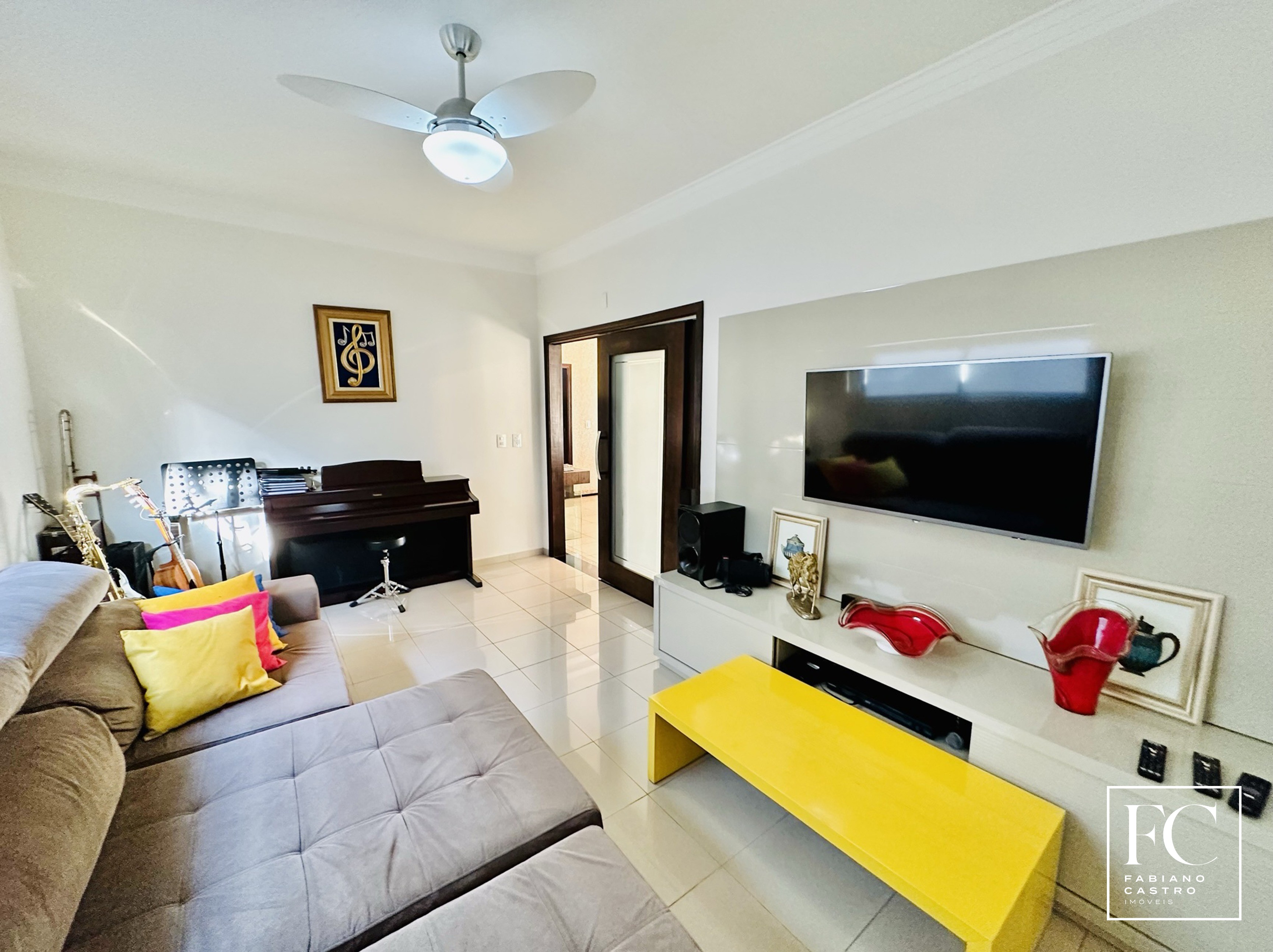 Casa de Condomínio com 4 quartos à venda — foto 10 de 35
