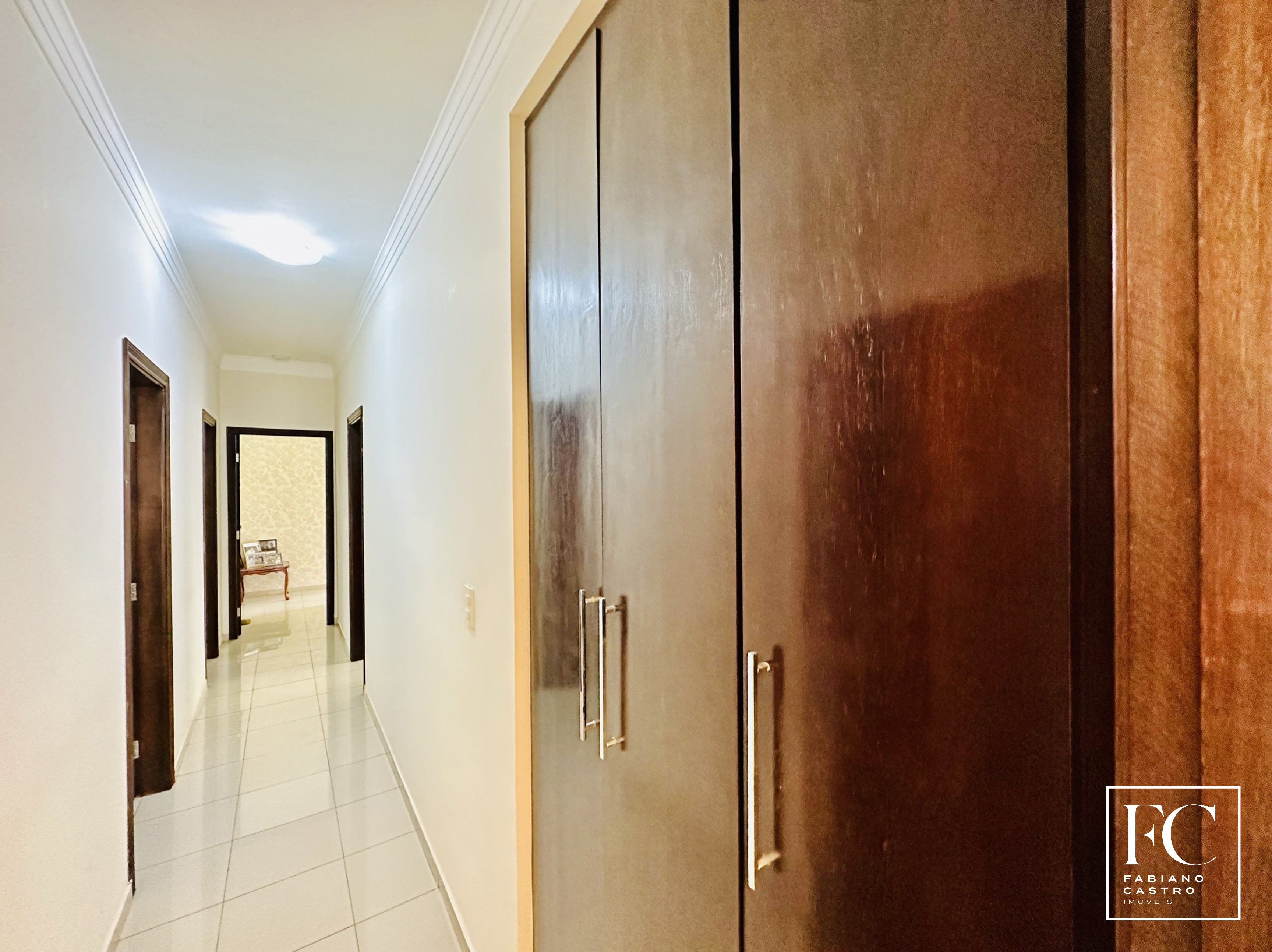 Casa de Condomínio com 4 quartos à venda — foto 11 de 35