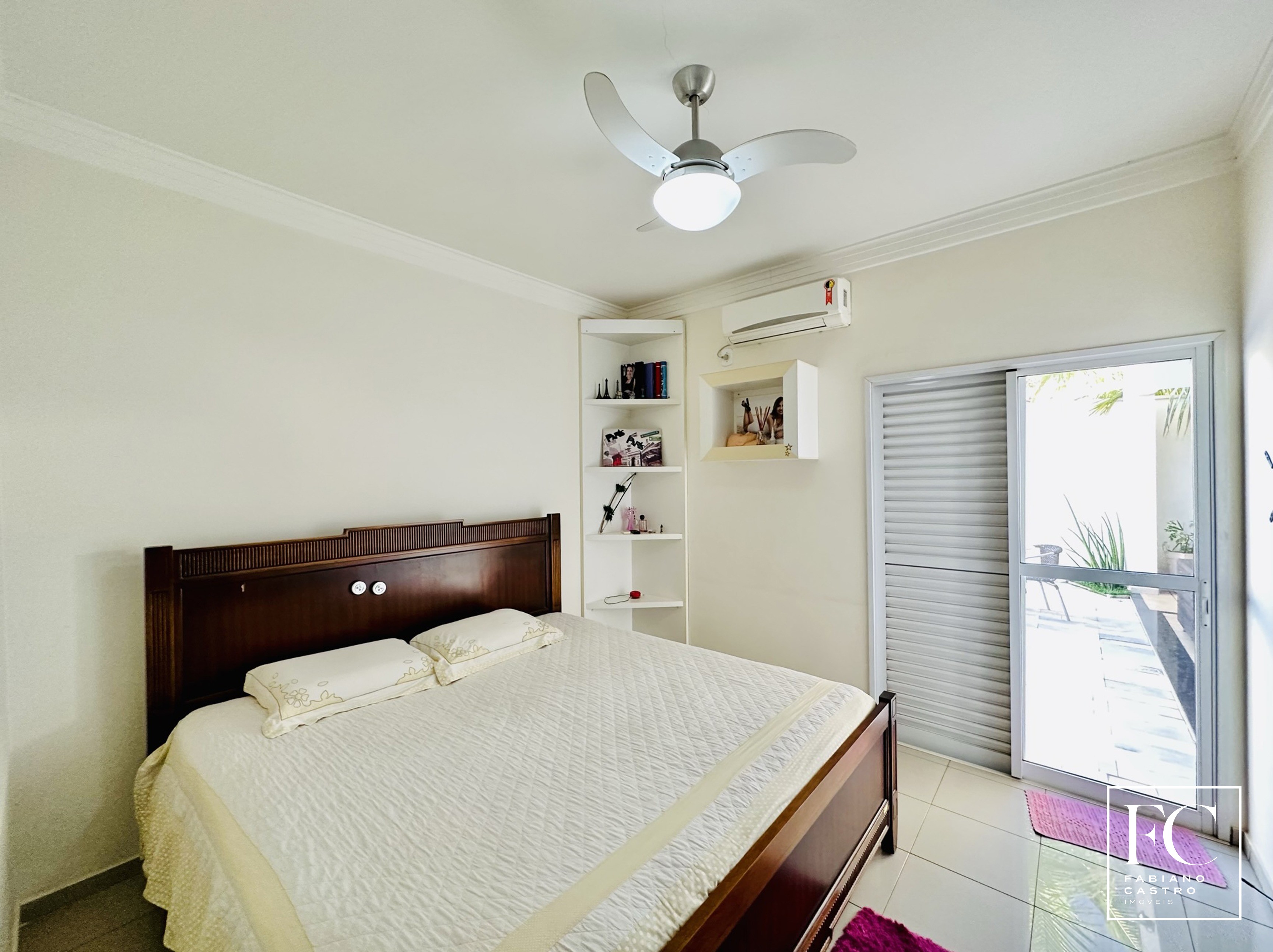 Casa de Condomínio com 4 quartos à venda — foto 16 de 35