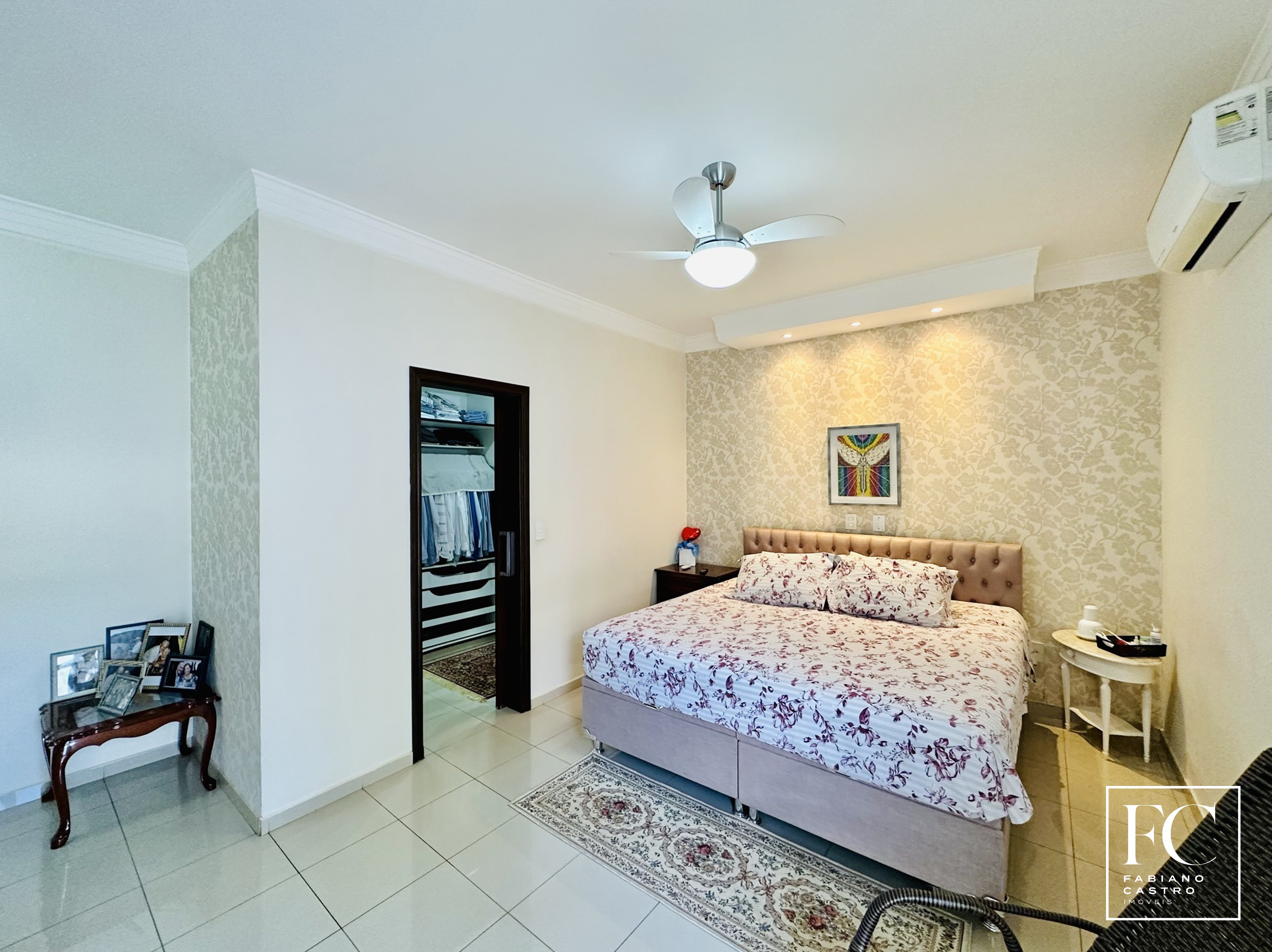 Casa de Condomínio com 4 quartos à venda — foto 23 de 35