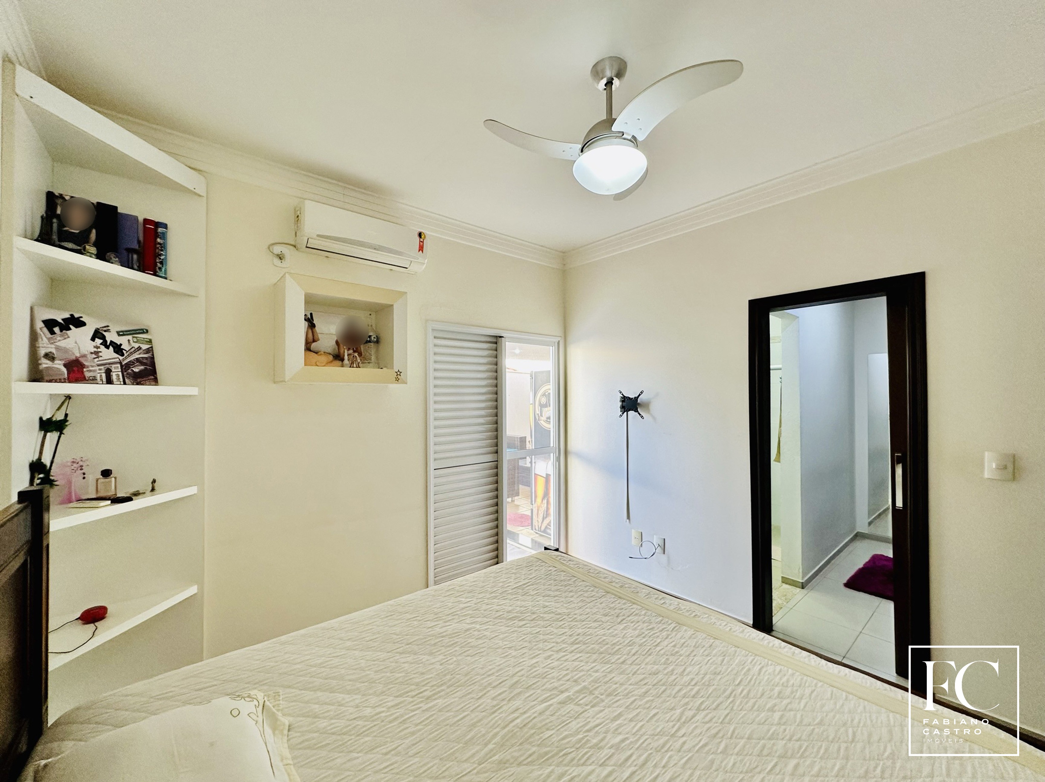 Casa de Condomínio com 4 quartos à venda — foto 17 de 35