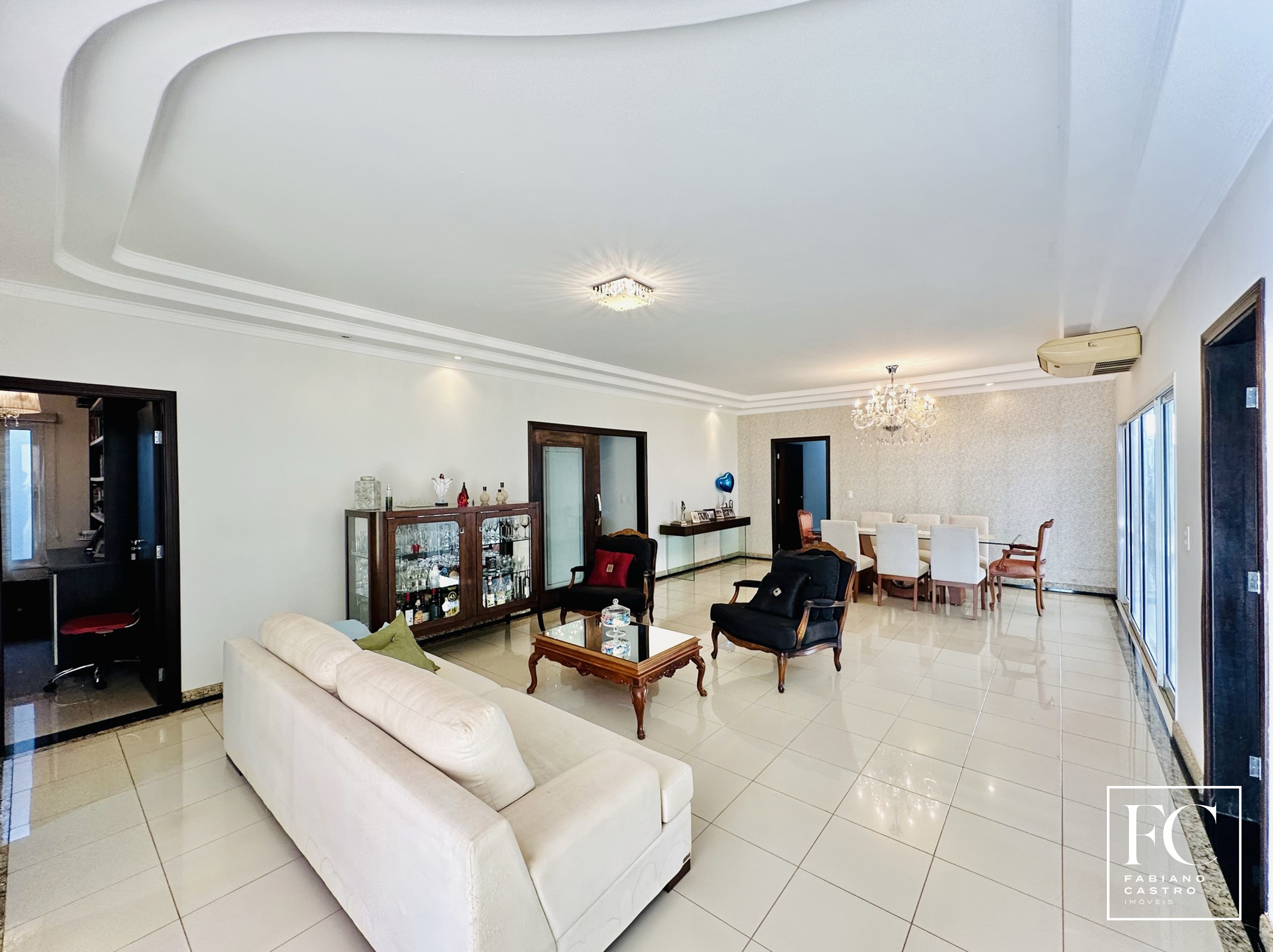 Casa de Condomínio com 4 quartos à venda — foto 3 de 35