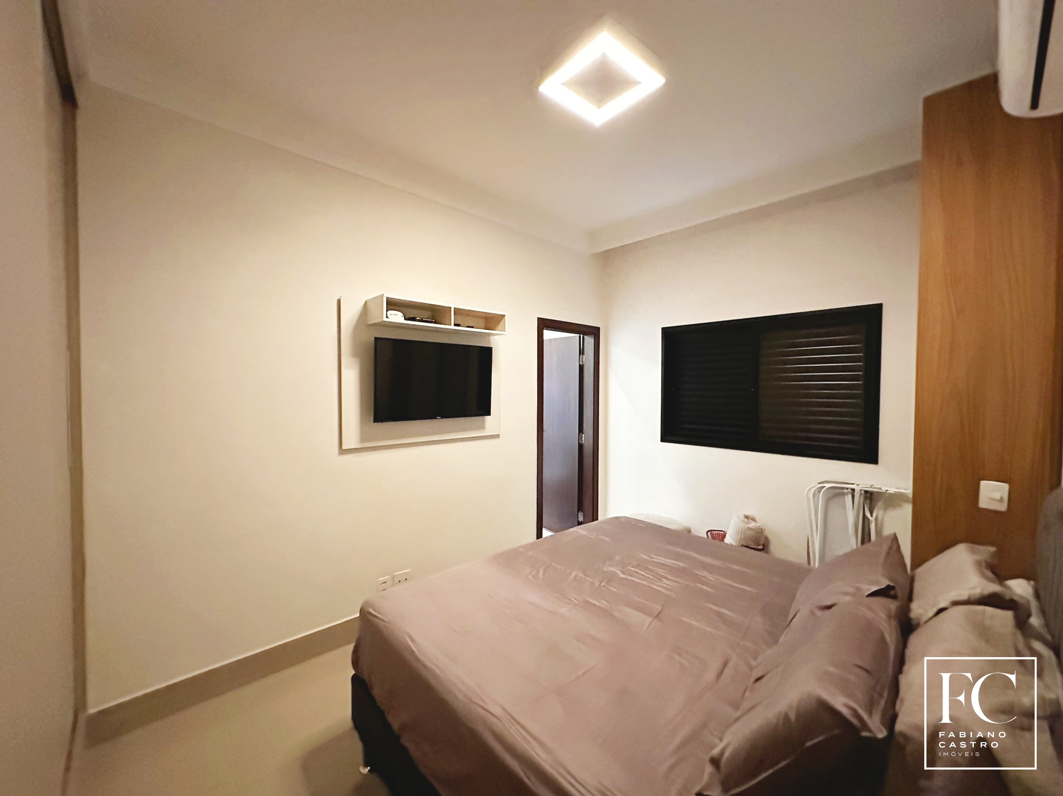 Casa de Condomínio com 3 quartos à venda — foto 21 de 23