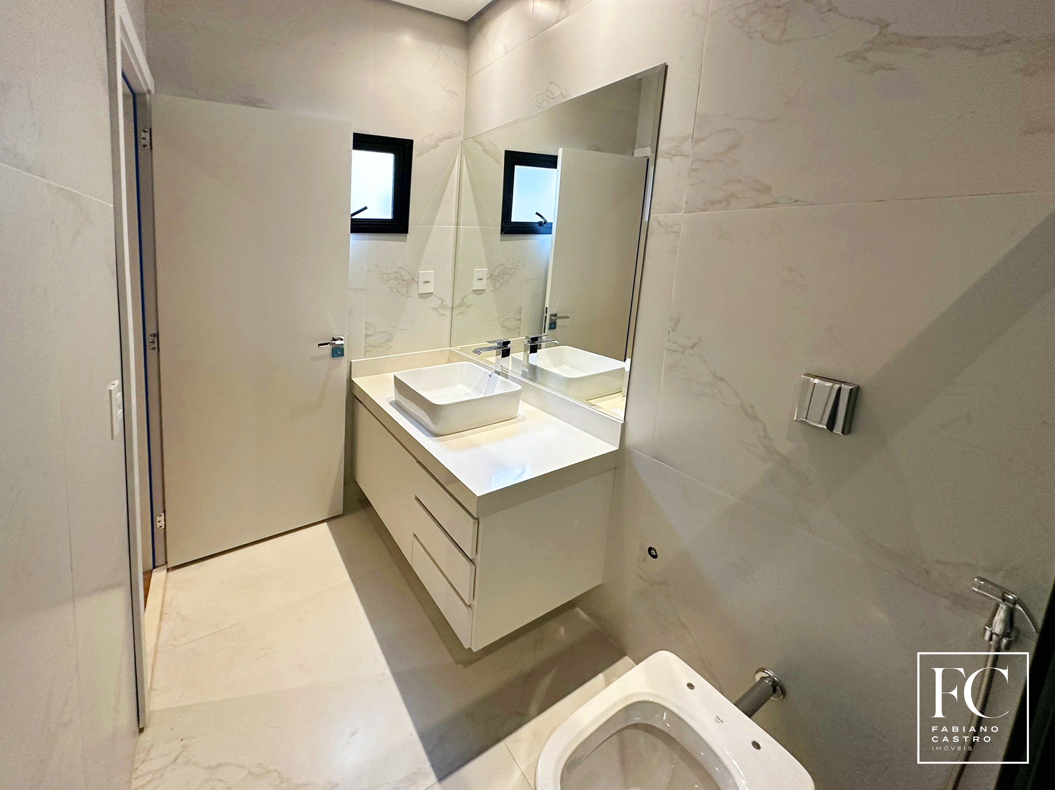Casa de Condomínio com 3 quartos à venda — foto 33 de 40