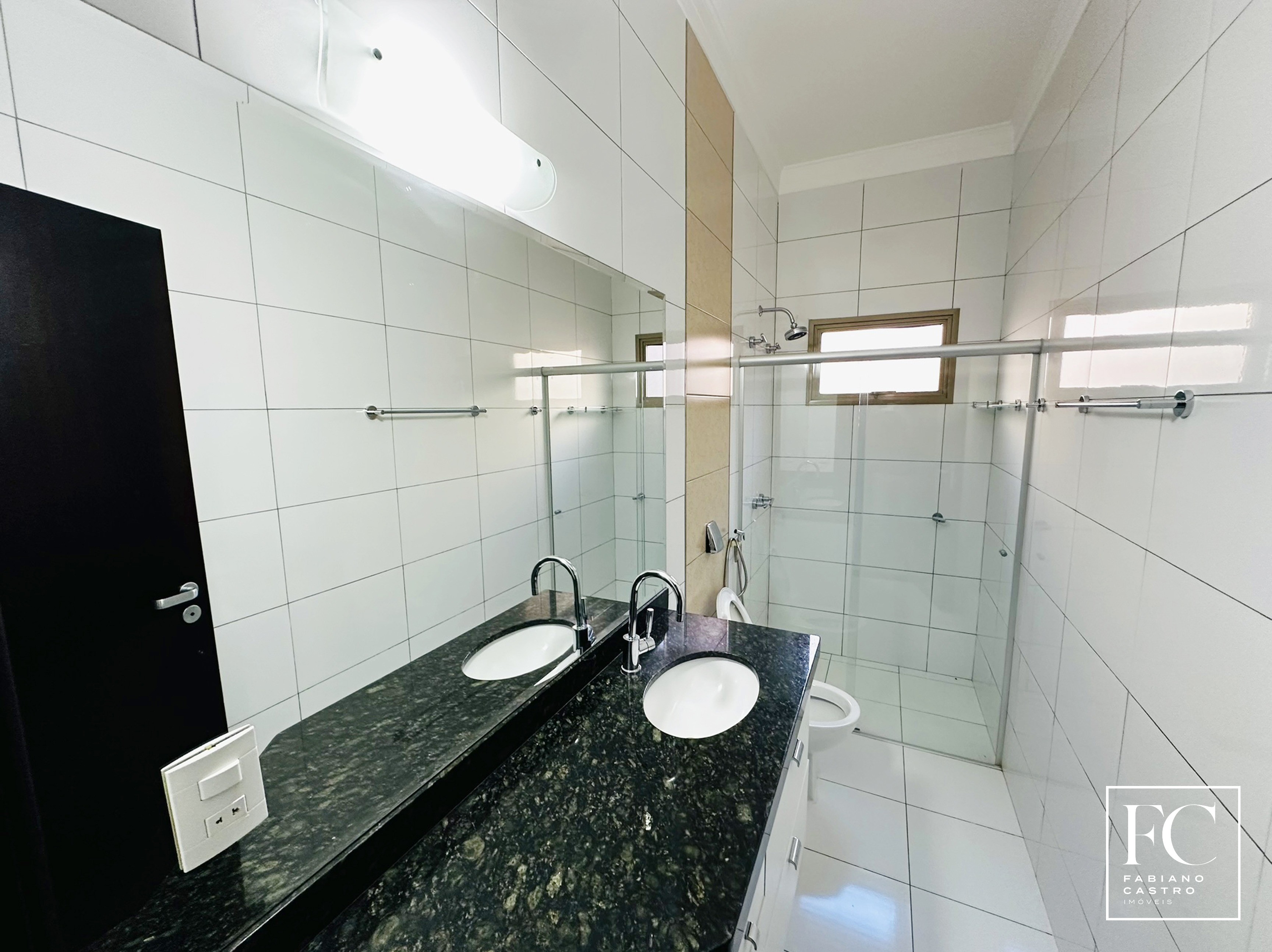 Casa de Condomínio com 3 quartos à venda — foto 21 de 29