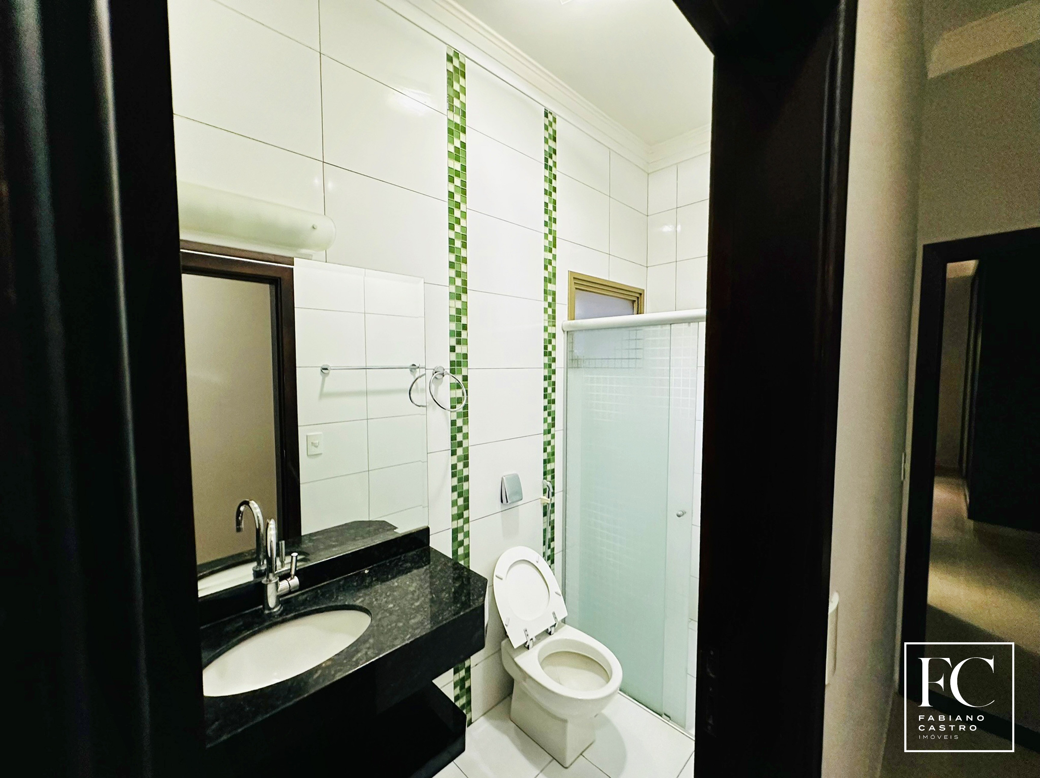 Casa de Condomínio com 3 quartos à venda — foto 25 de 29
