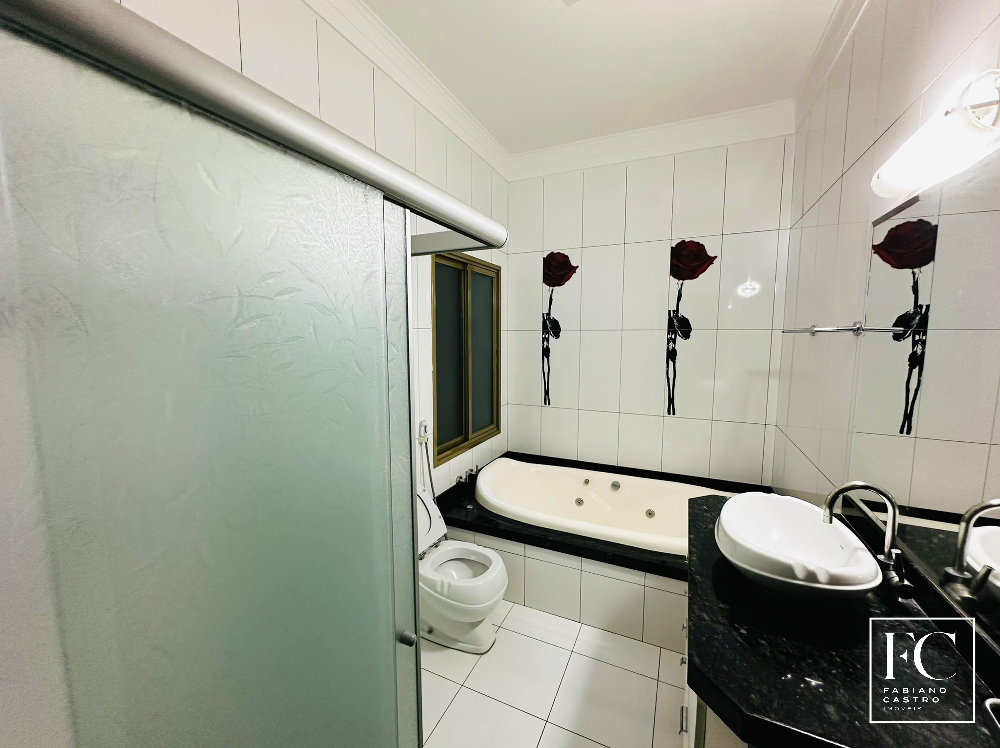Casa de Condomínio com 3 quartos à venda — foto 27 de 29