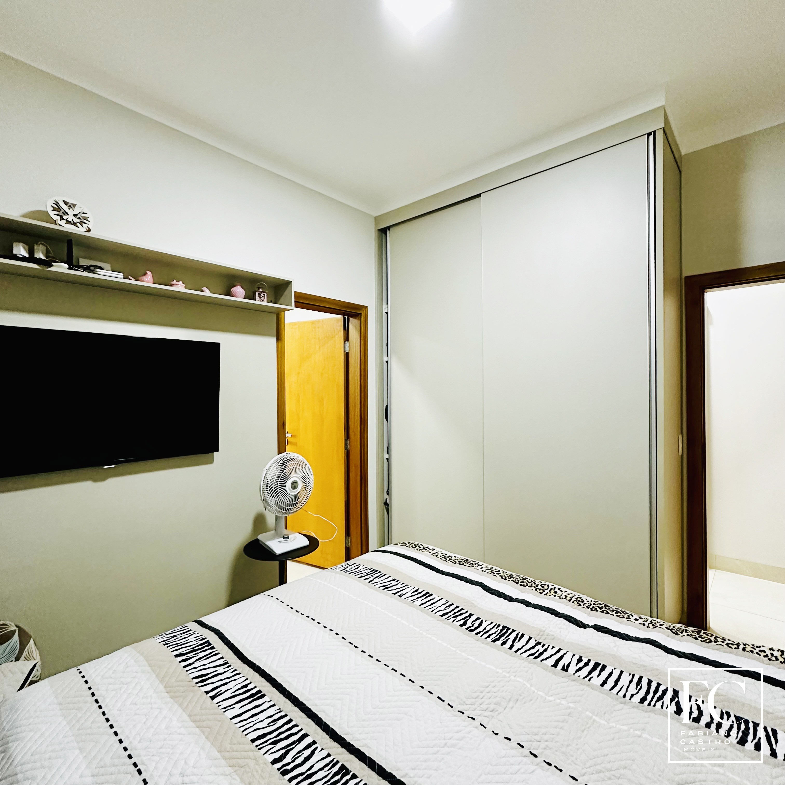 Casa de Condomínio com 3 quartos à venda — foto 17 de 23