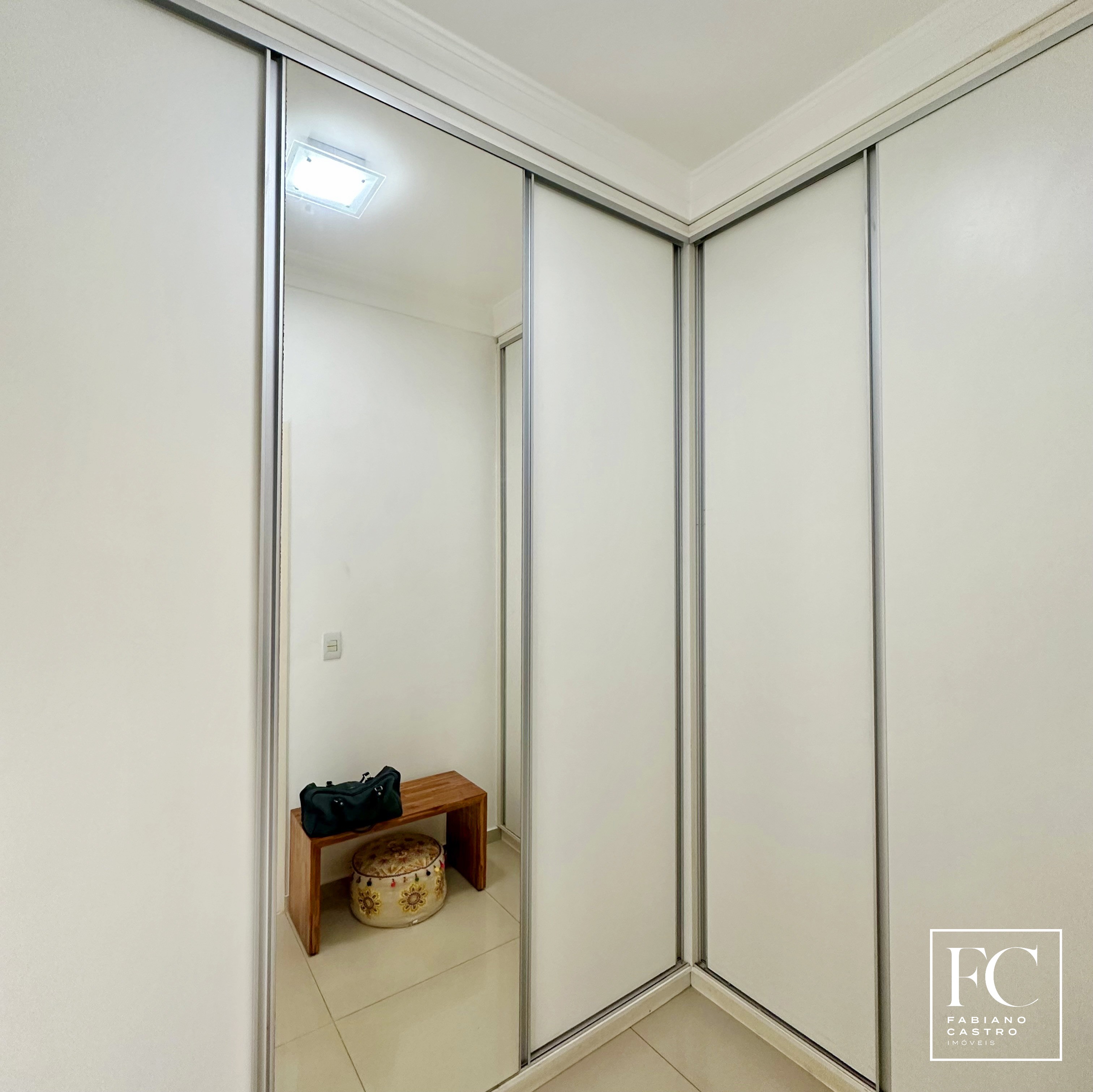 Casa de Condomínio com 3 quartos à venda — foto 28 de 31