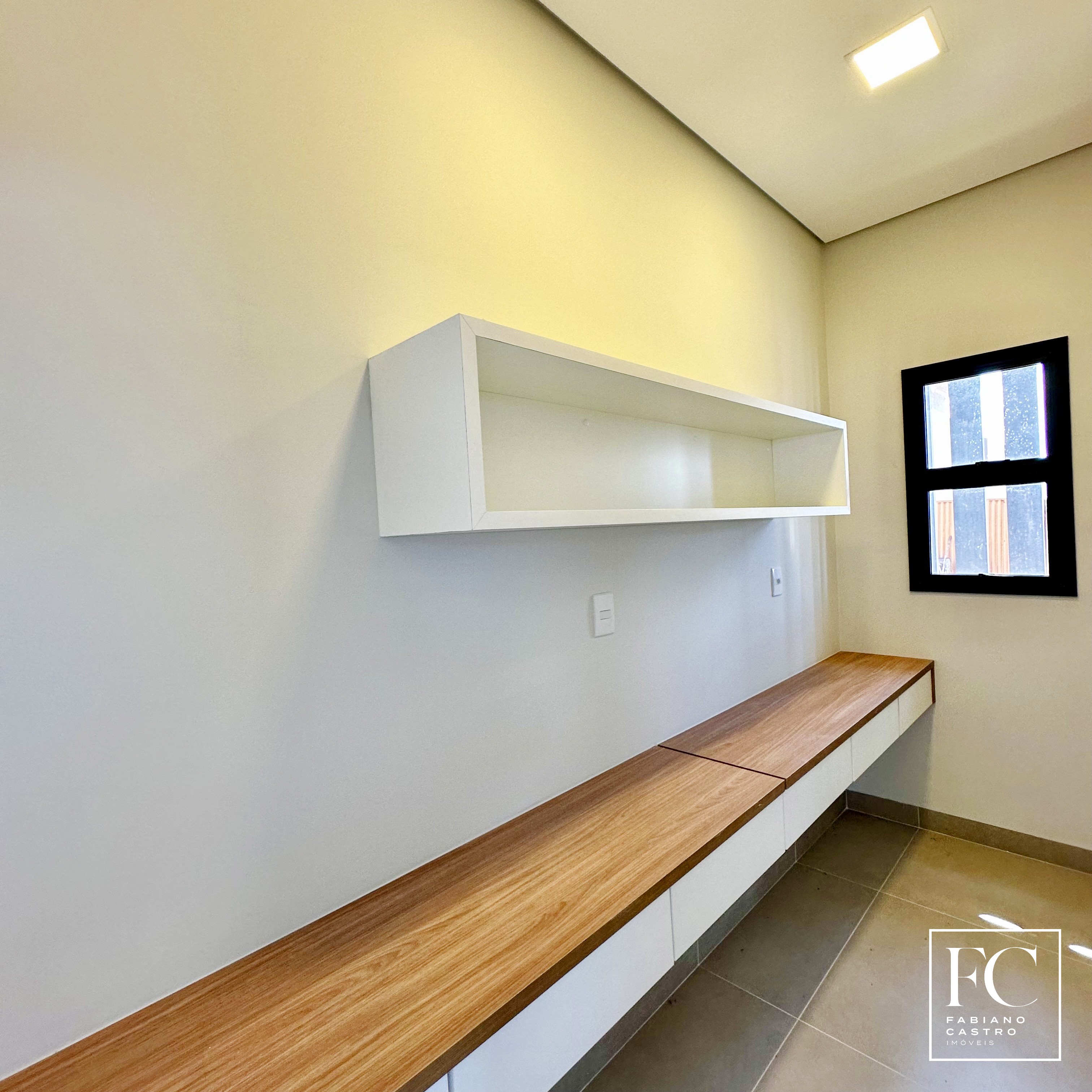 Casa de Condomínio com 3 quartos à venda — foto 3 de 24