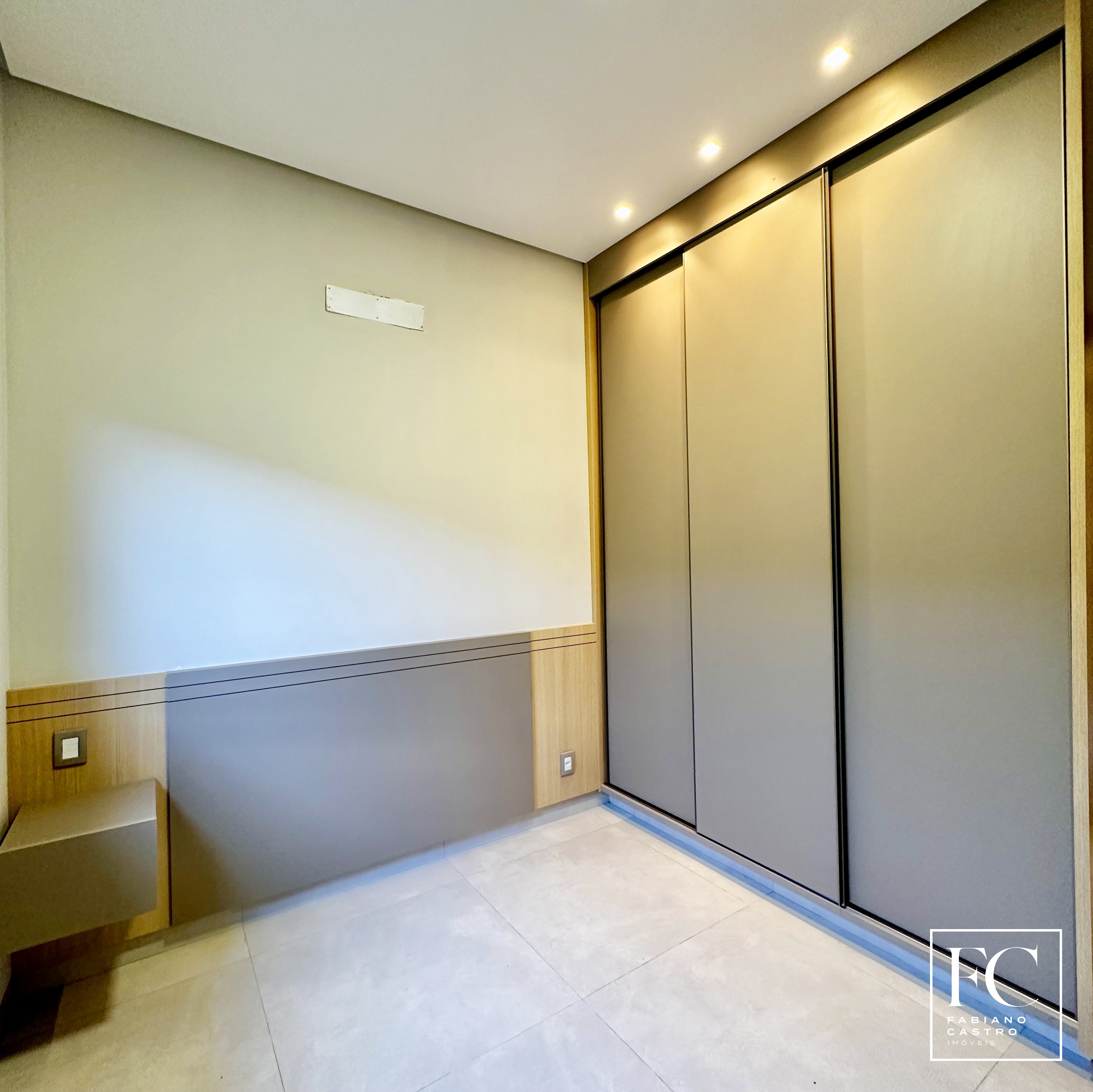 Casa de Condomínio com 3 quartos à venda — foto 17 de 26