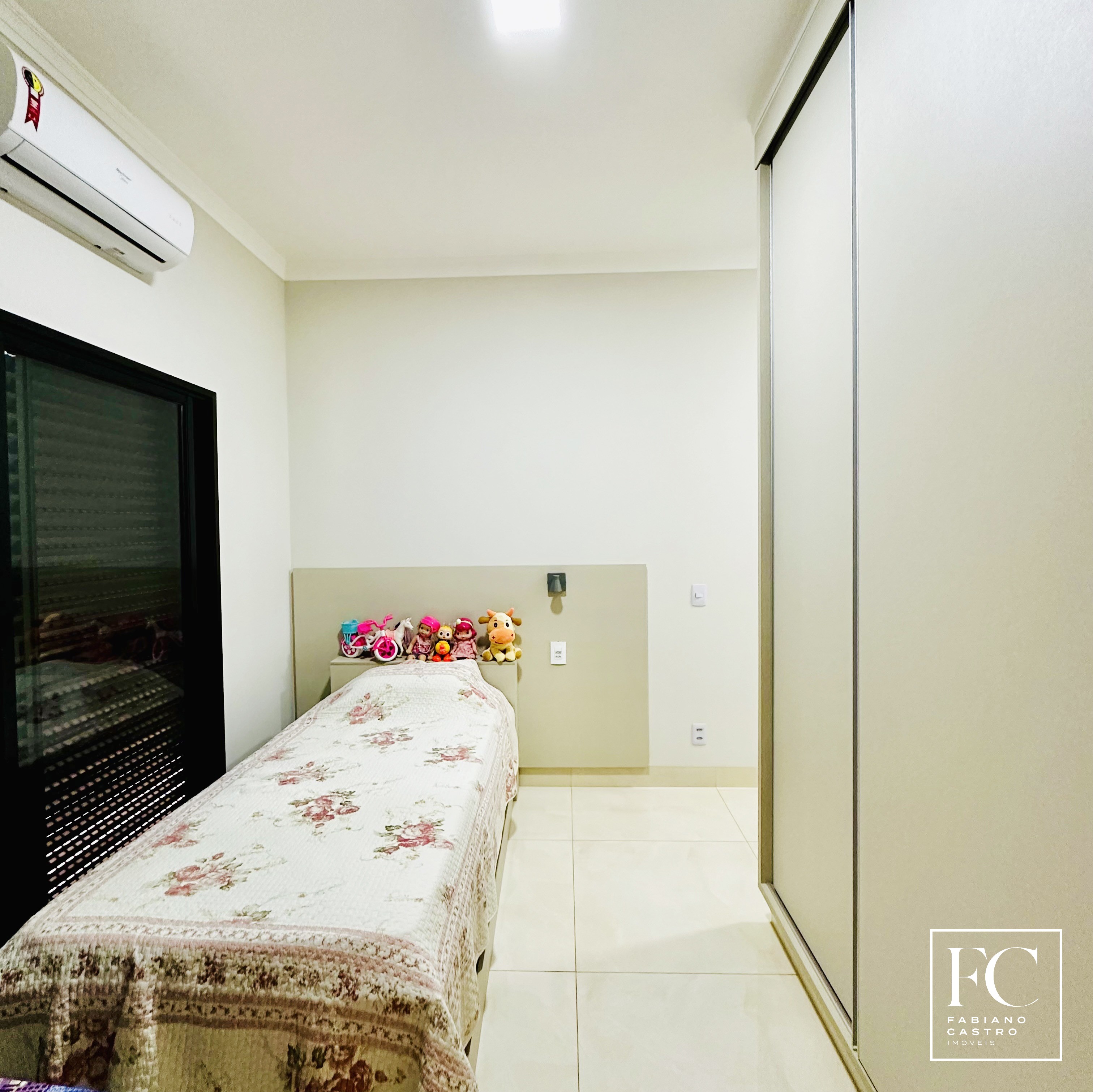 Casa de Condomínio com 3 quartos à venda — foto 19 de 23