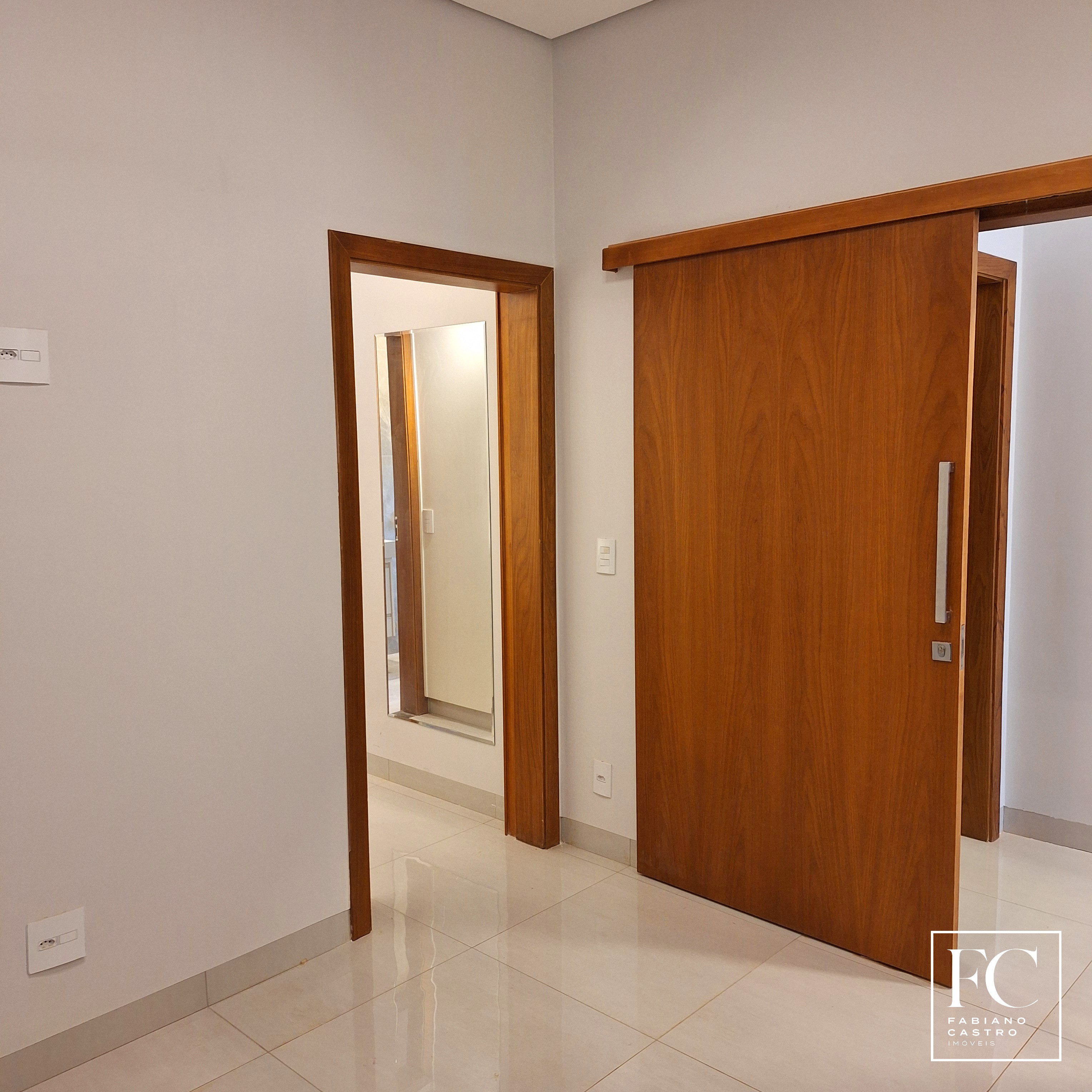 Casa de Condomínio com 3 quartos à venda — foto 27 de 32