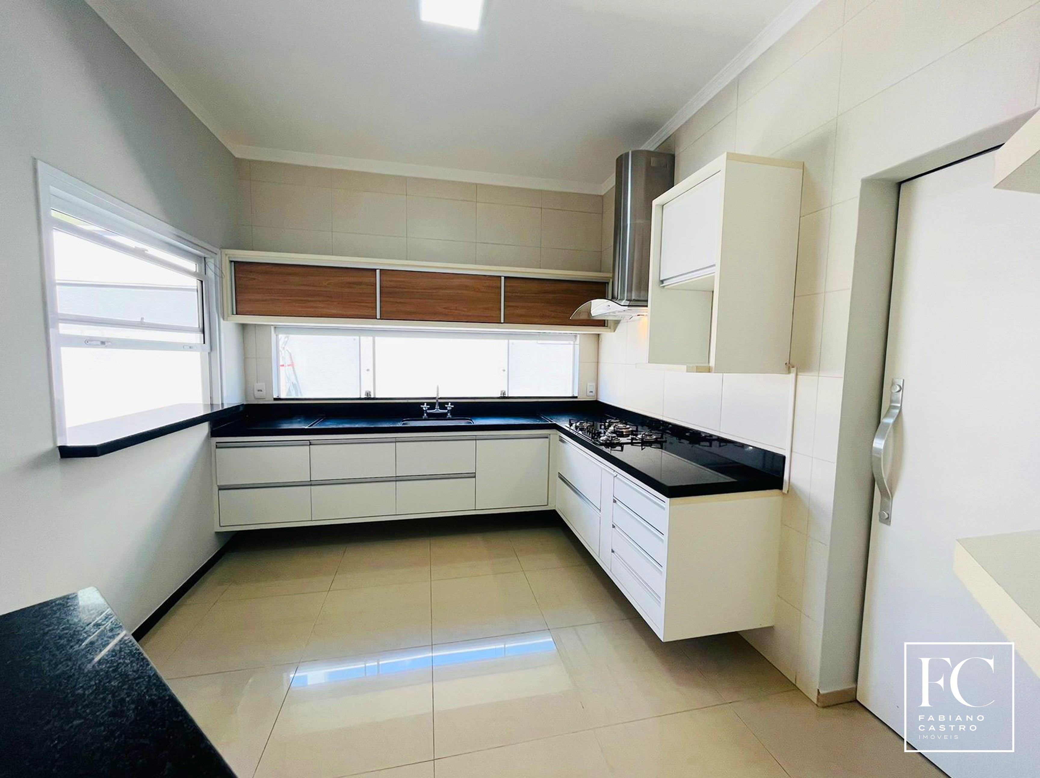 Casa de Condomínio com 3 quartos à venda — foto 8 de 17