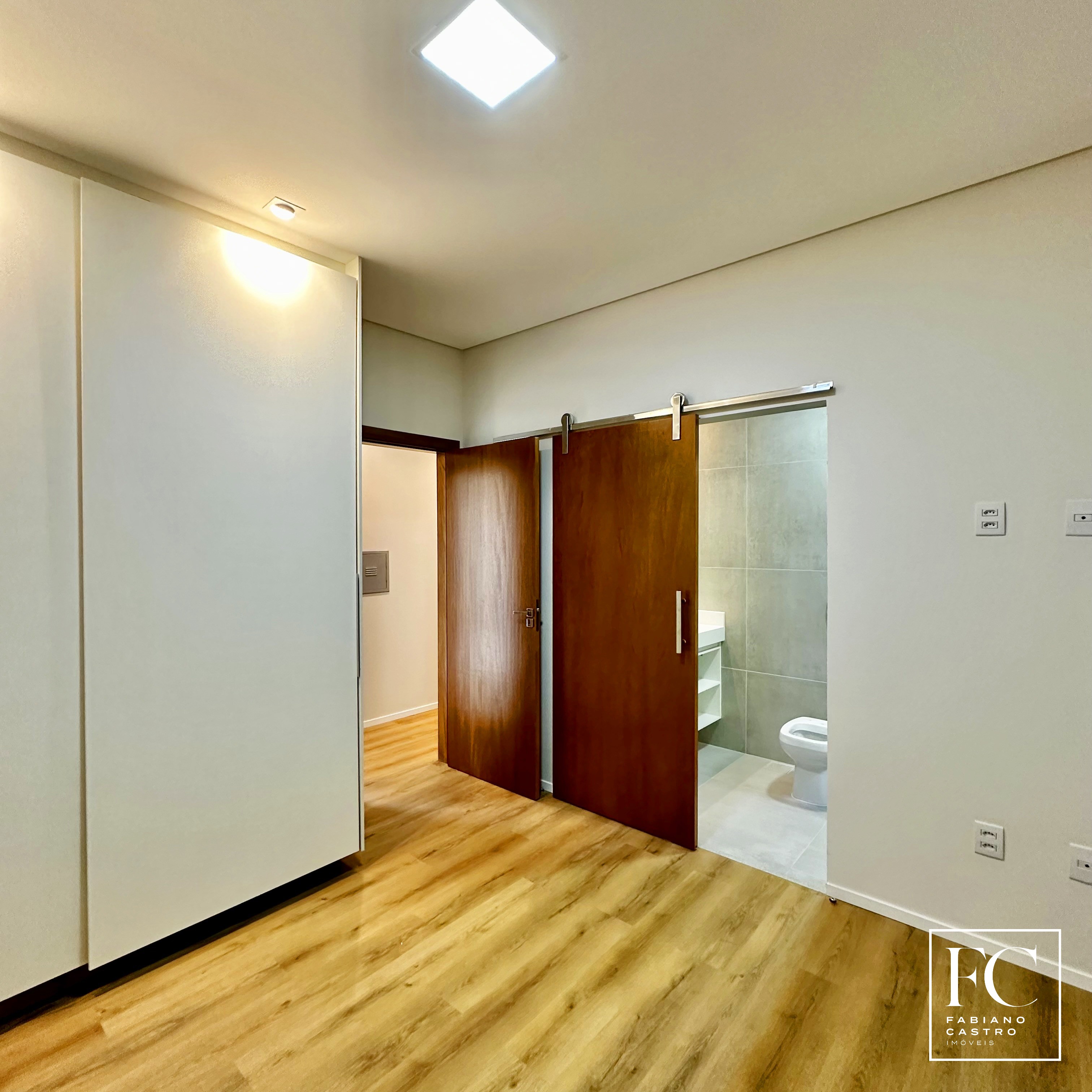 Casa de Condomínio com 3 quartos à venda — foto 18 de 26