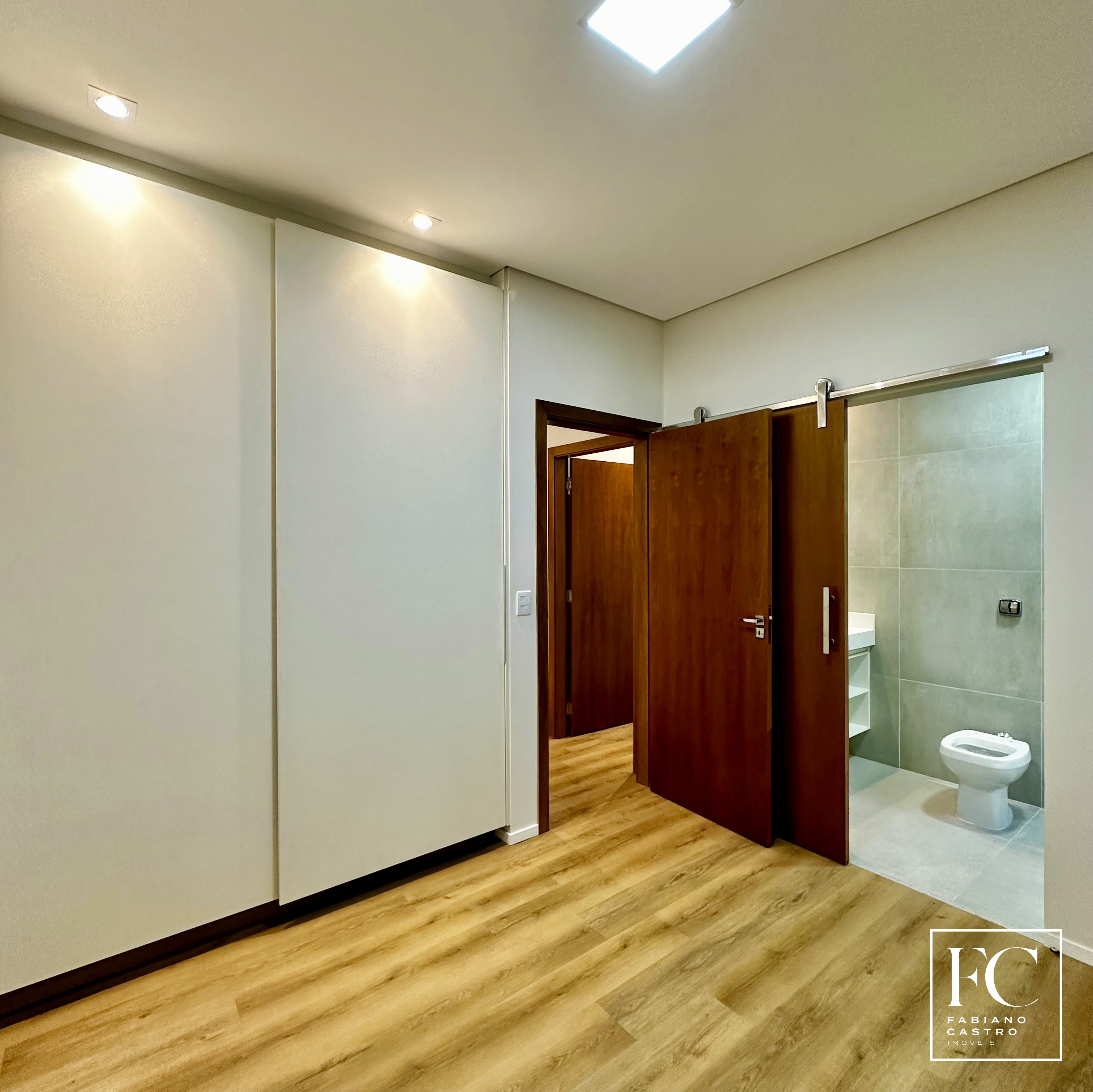 Casa de Condomínio com 3 quartos à venda — foto 20 de 26