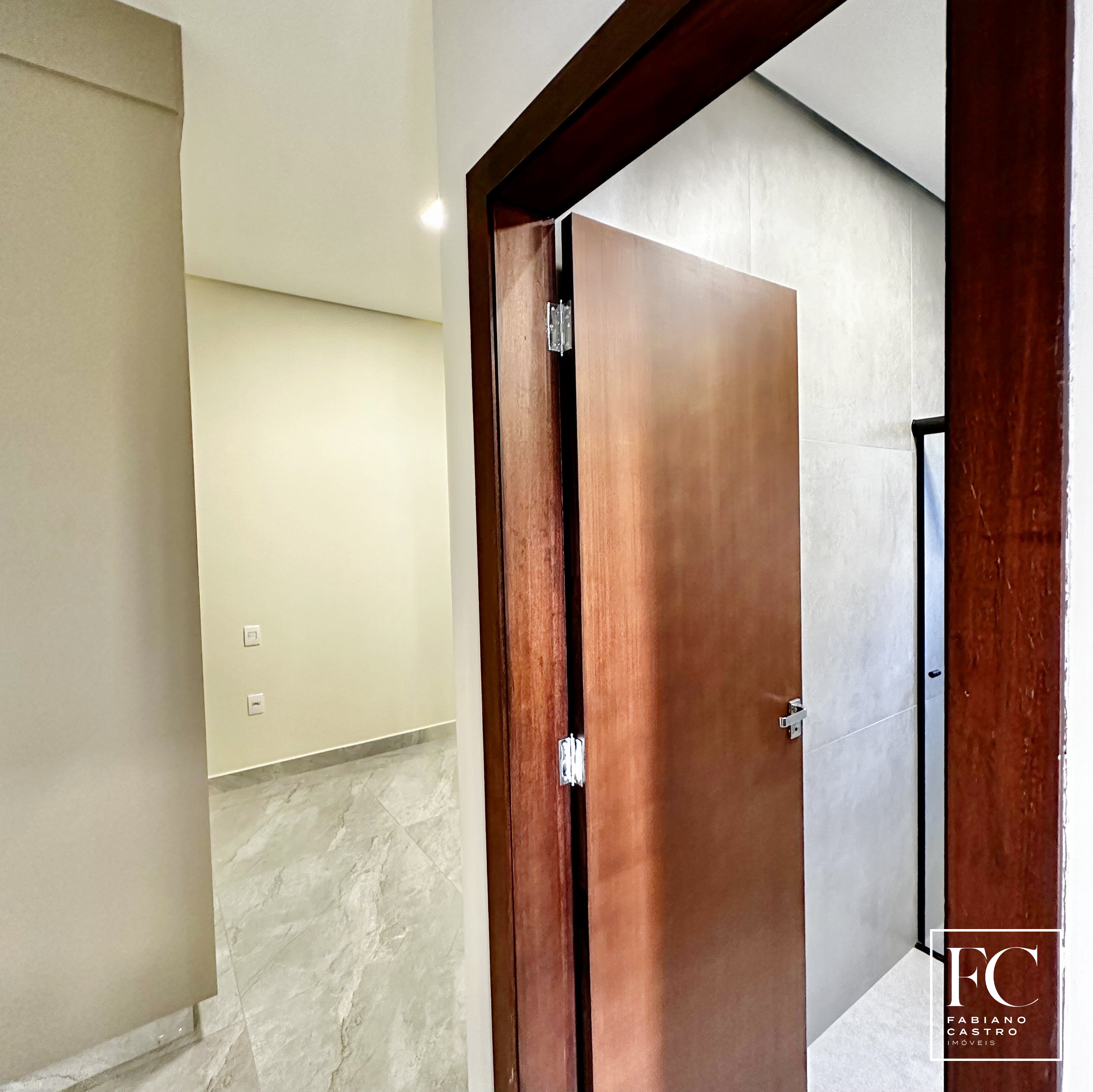 Casa de Condomínio com 3 quartos à venda — foto 12 de 17