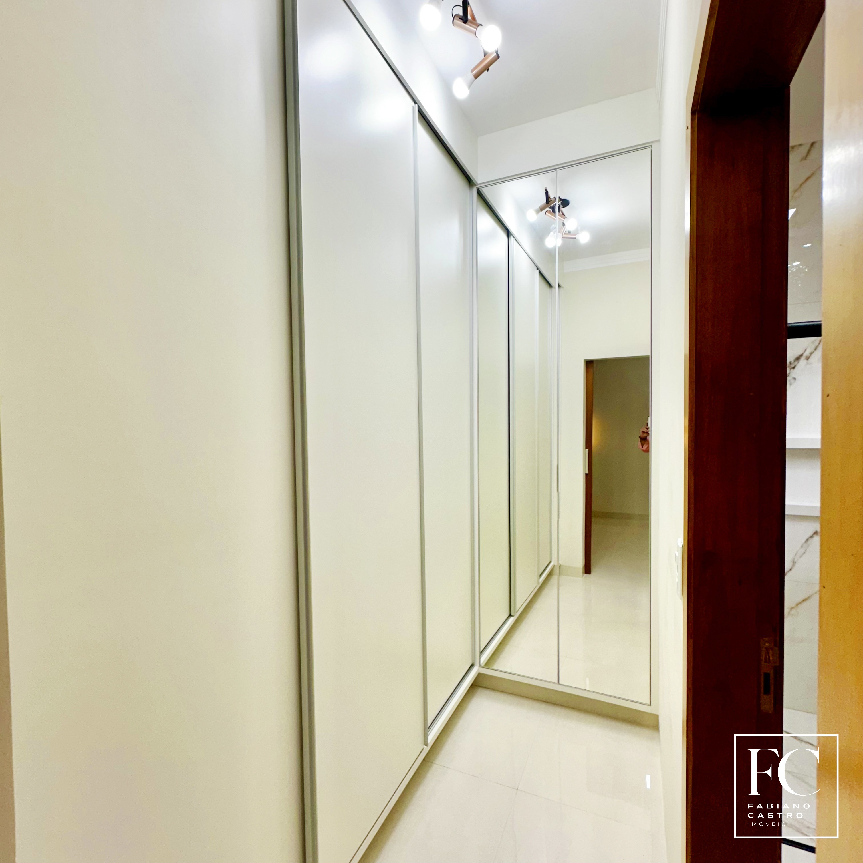 Casa de Condomínio com 3 quartos à venda — foto 20 de 22