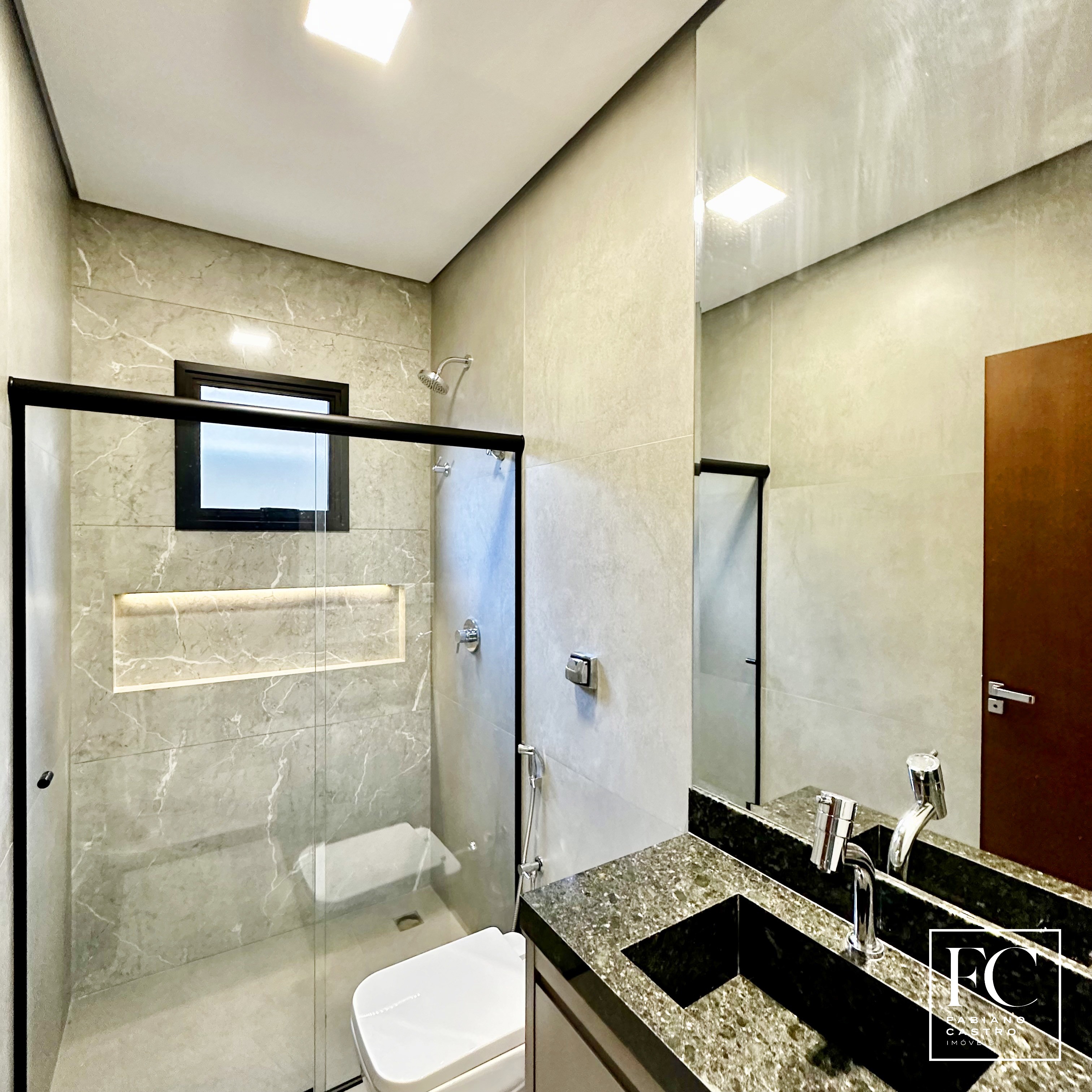 Casa de Condomínio com 3 quartos à venda — foto 16 de 17