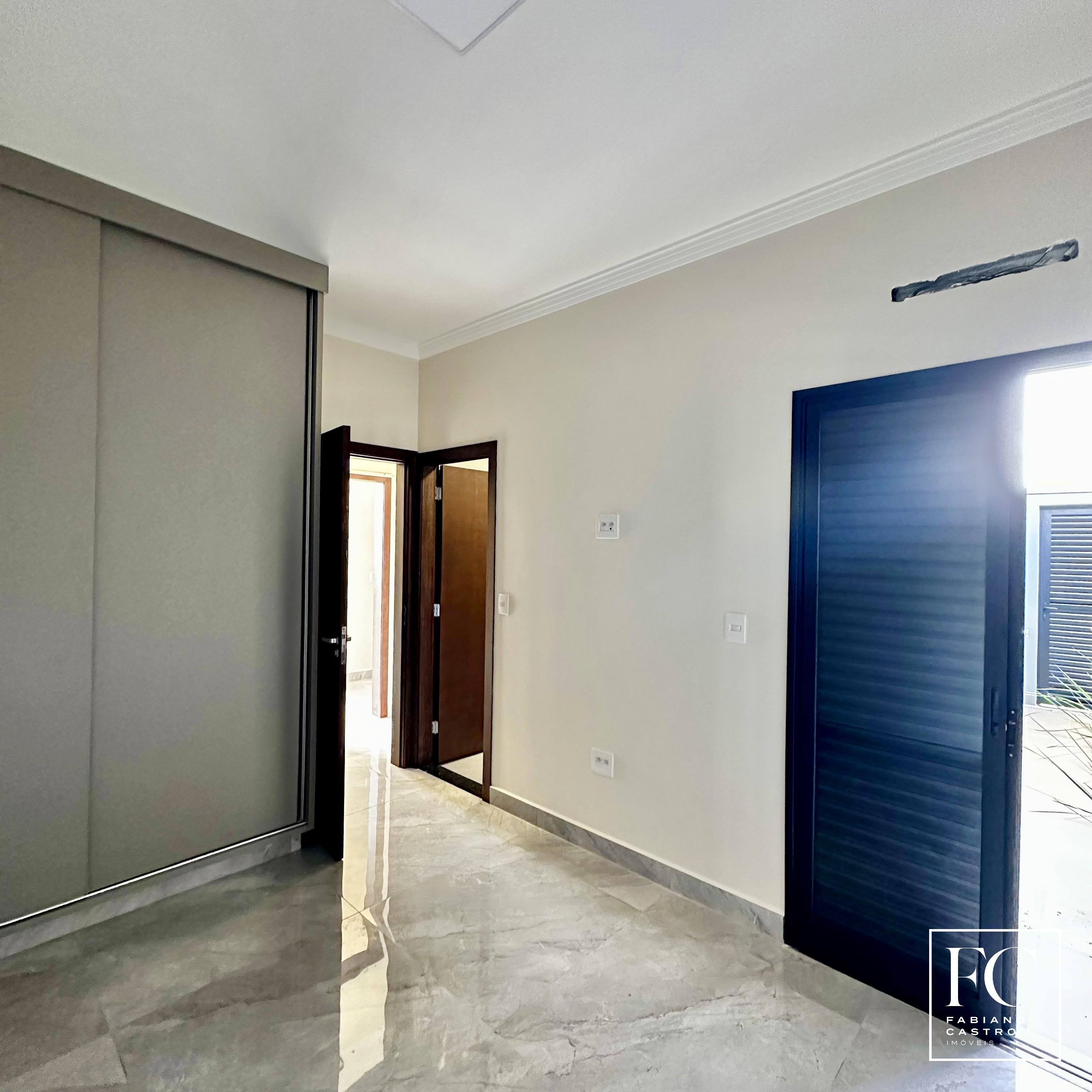 Casa de Condomínio com 3 quartos à venda — foto 15 de 17
