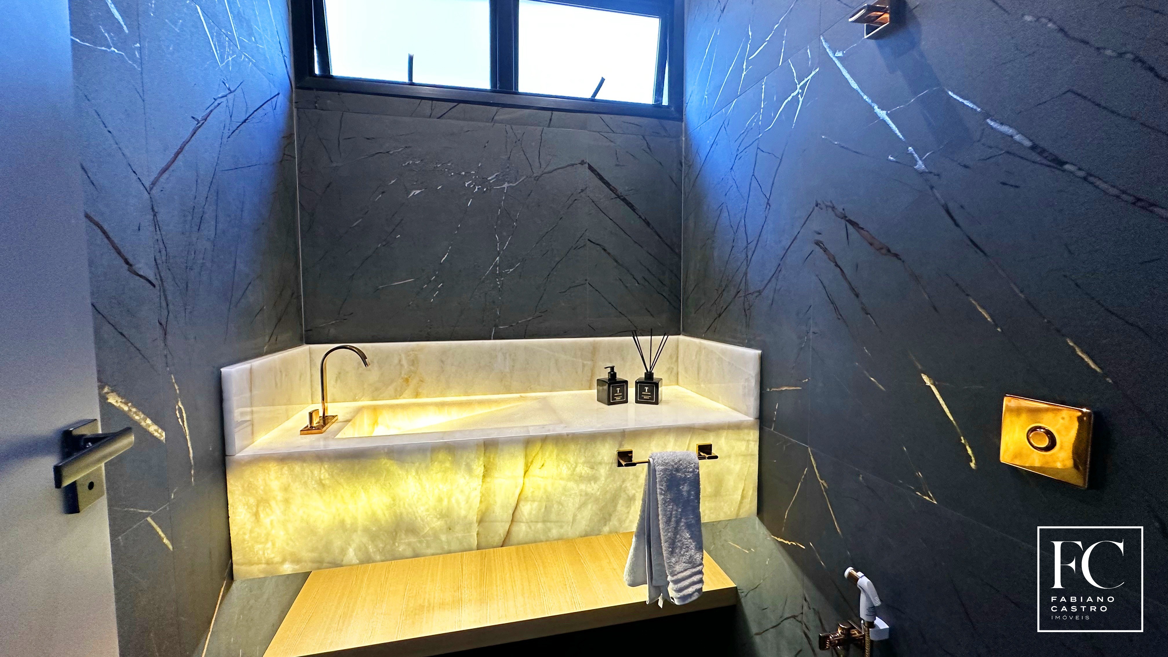 Casa de Condomínio com 4 quartos à venda — foto 4 de 42