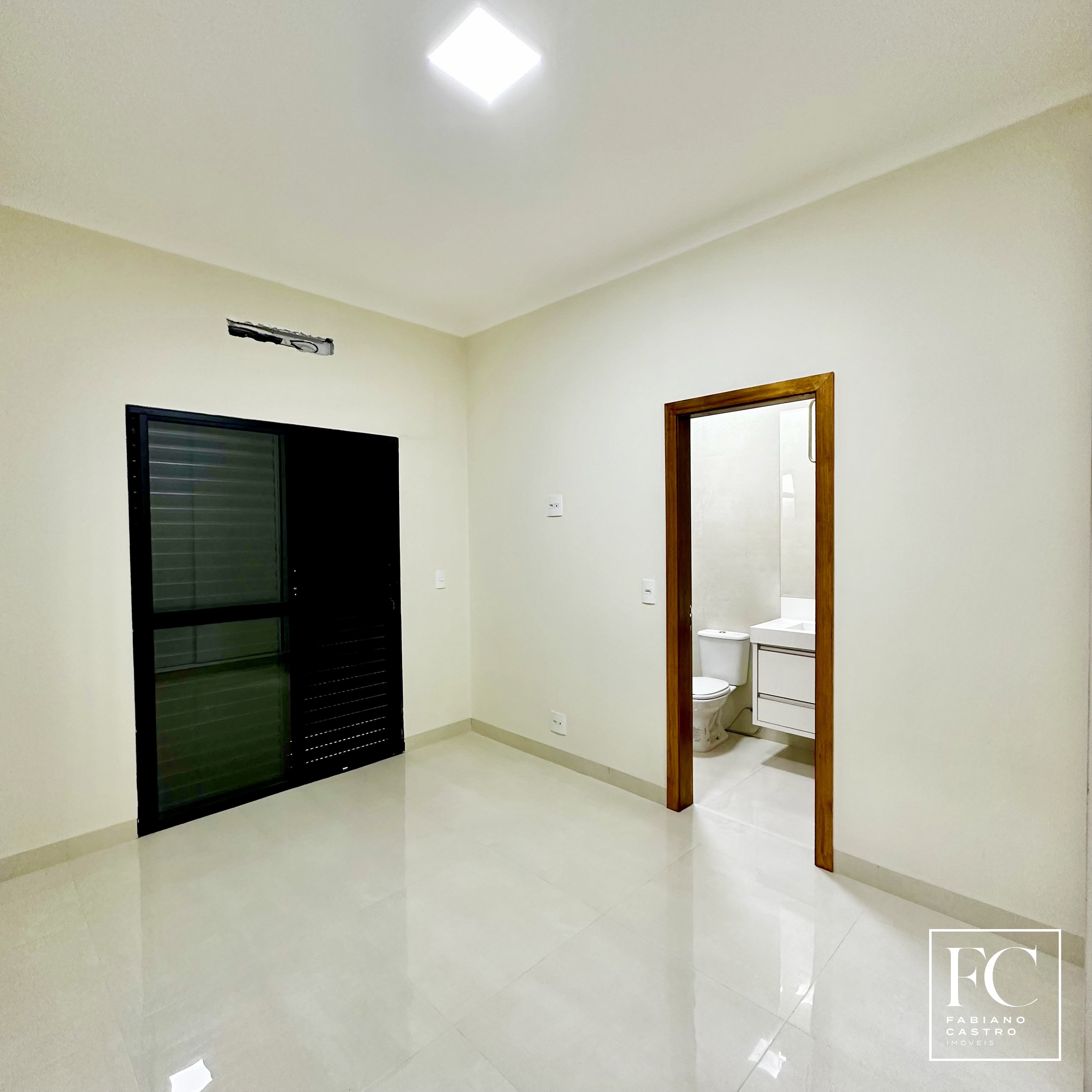 Casa de Condomínio com 3 quartos à venda — foto 14 de 22