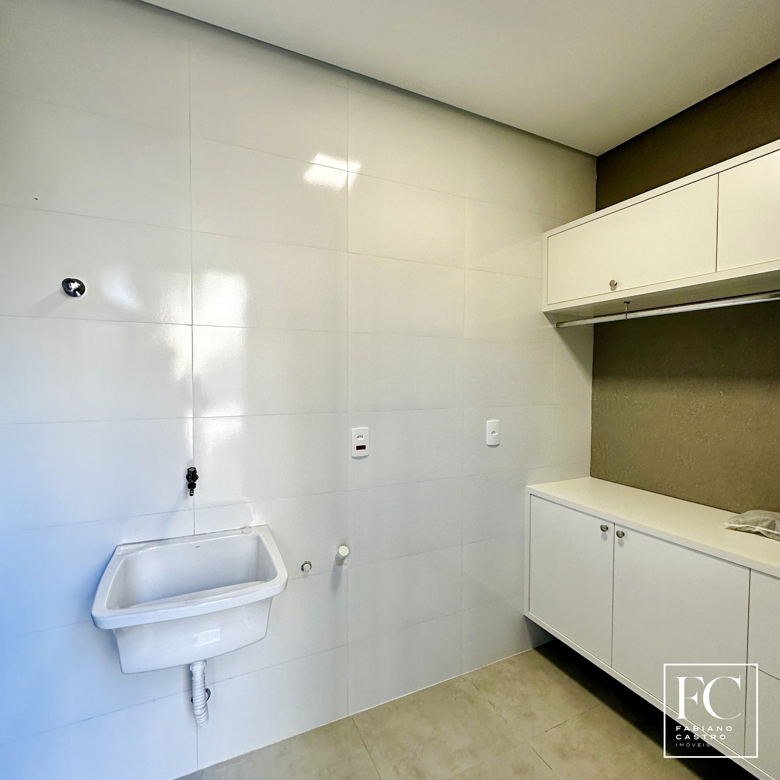 Casa de Condomínio com 3 quartos à venda — foto 18 de 27