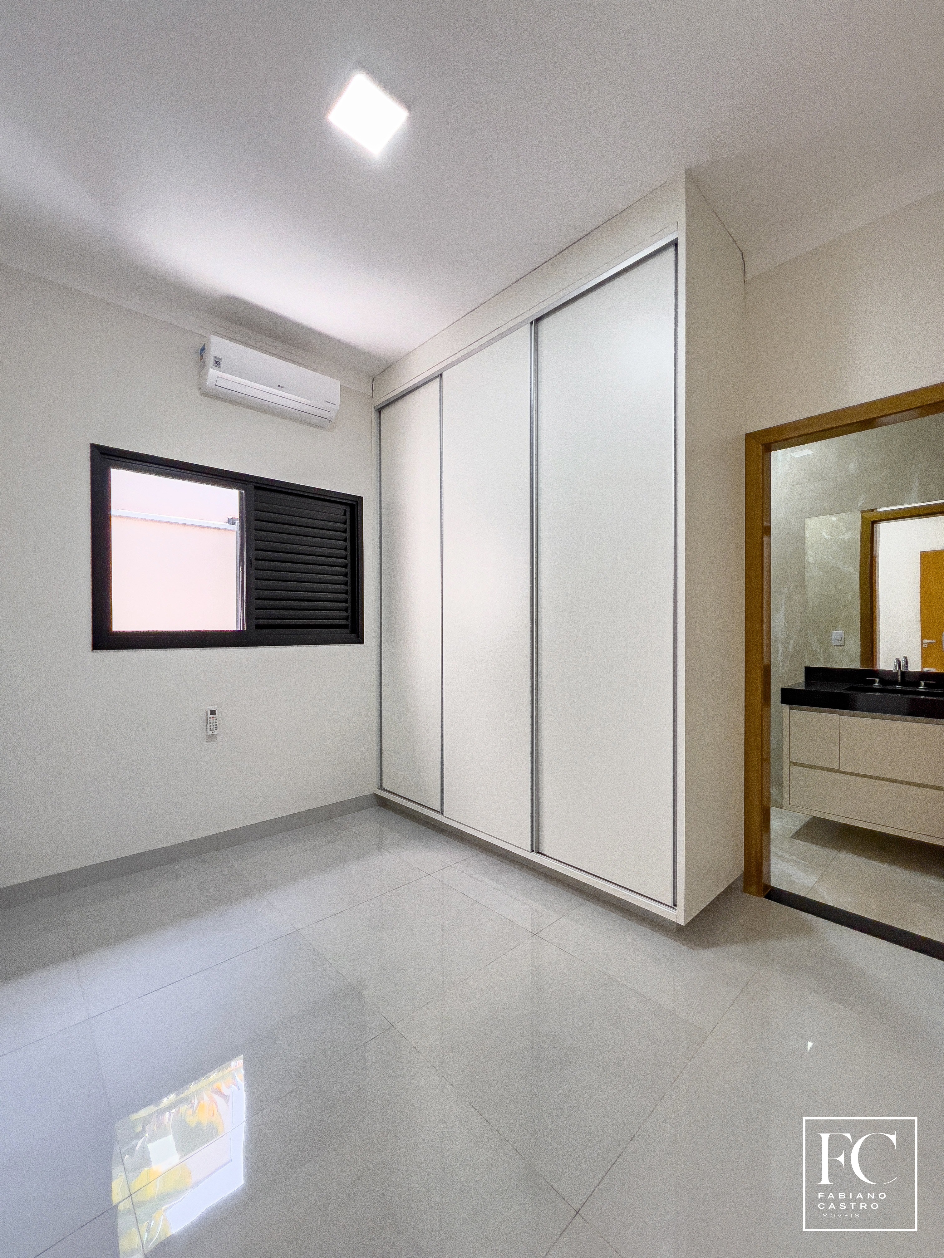 Casa de Condomínio com 3 quartos à venda — foto 26 de 30